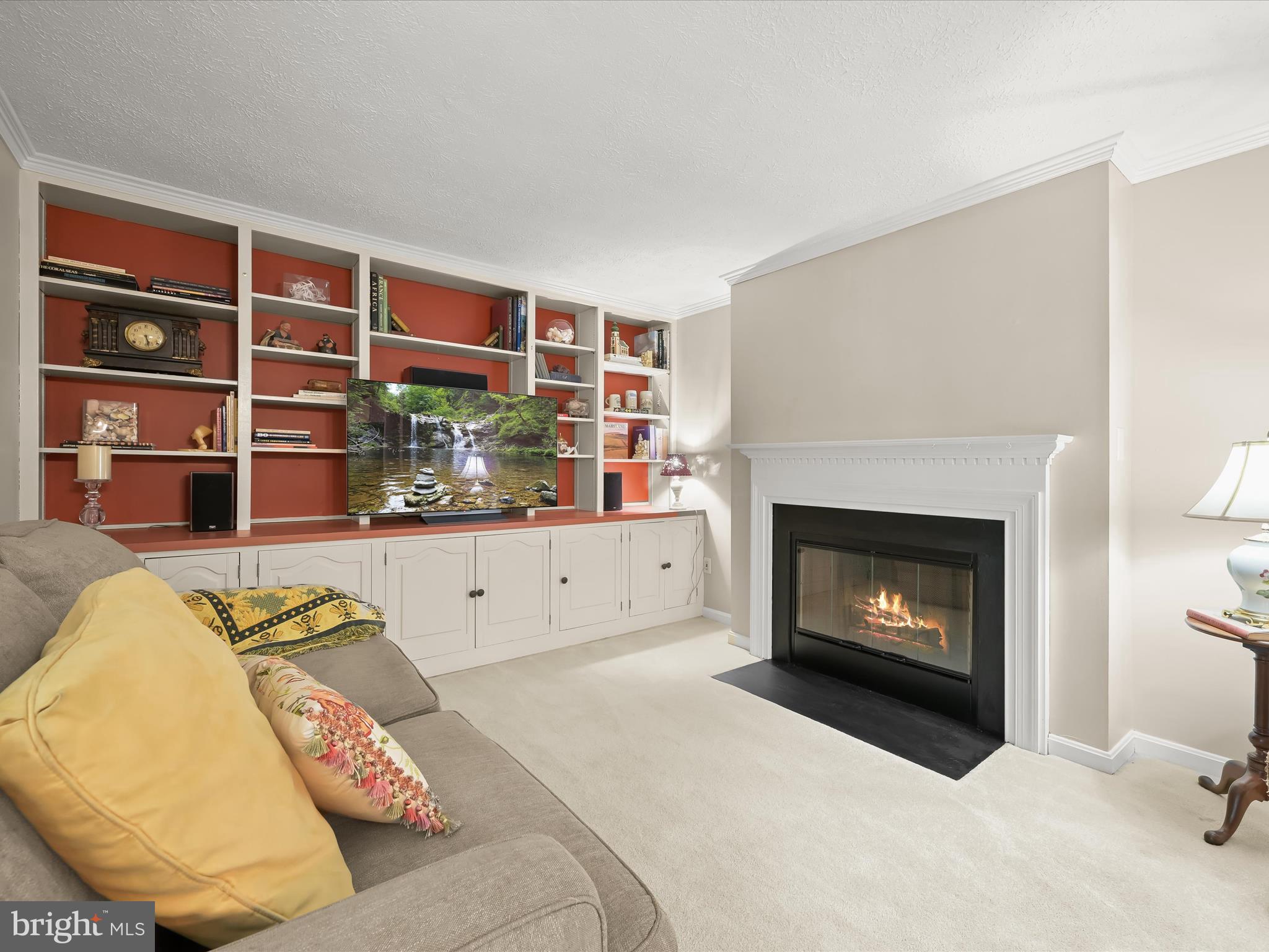 KINGS MEADE - Residential