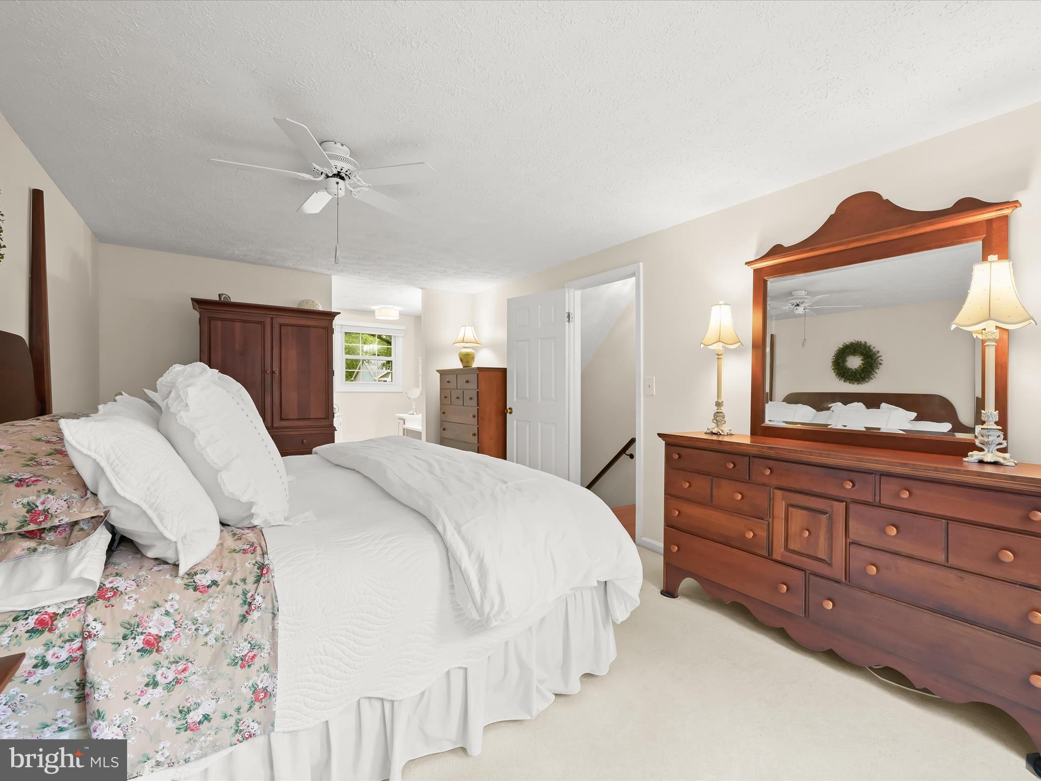 KINGS MEADE - Residential