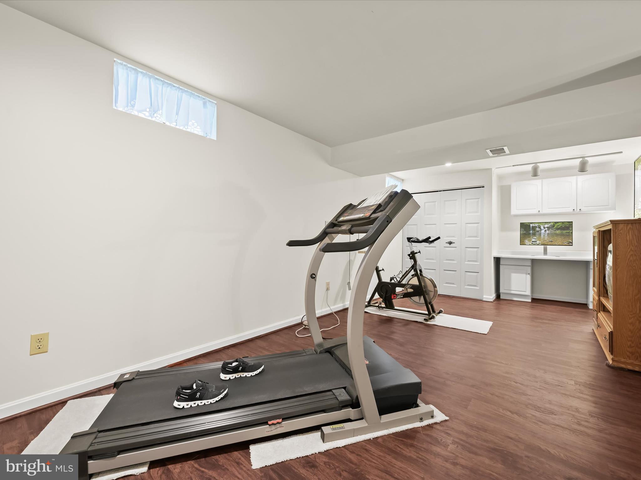 KINGS MEADE - Residential