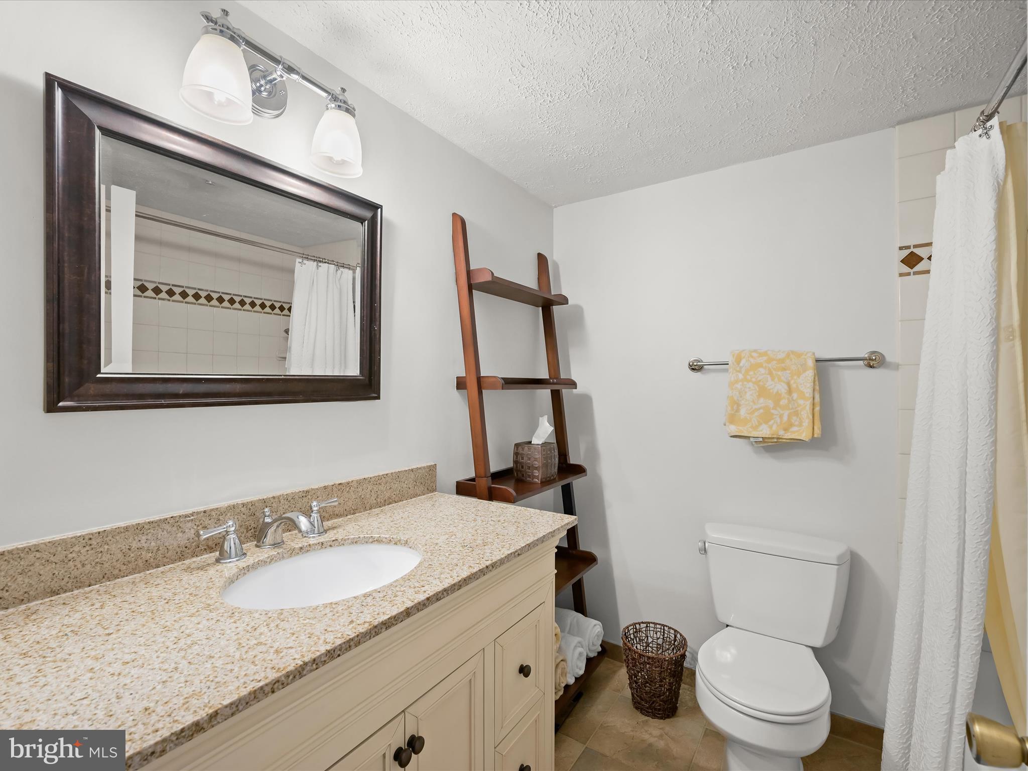 KINGS MEADE - Residential