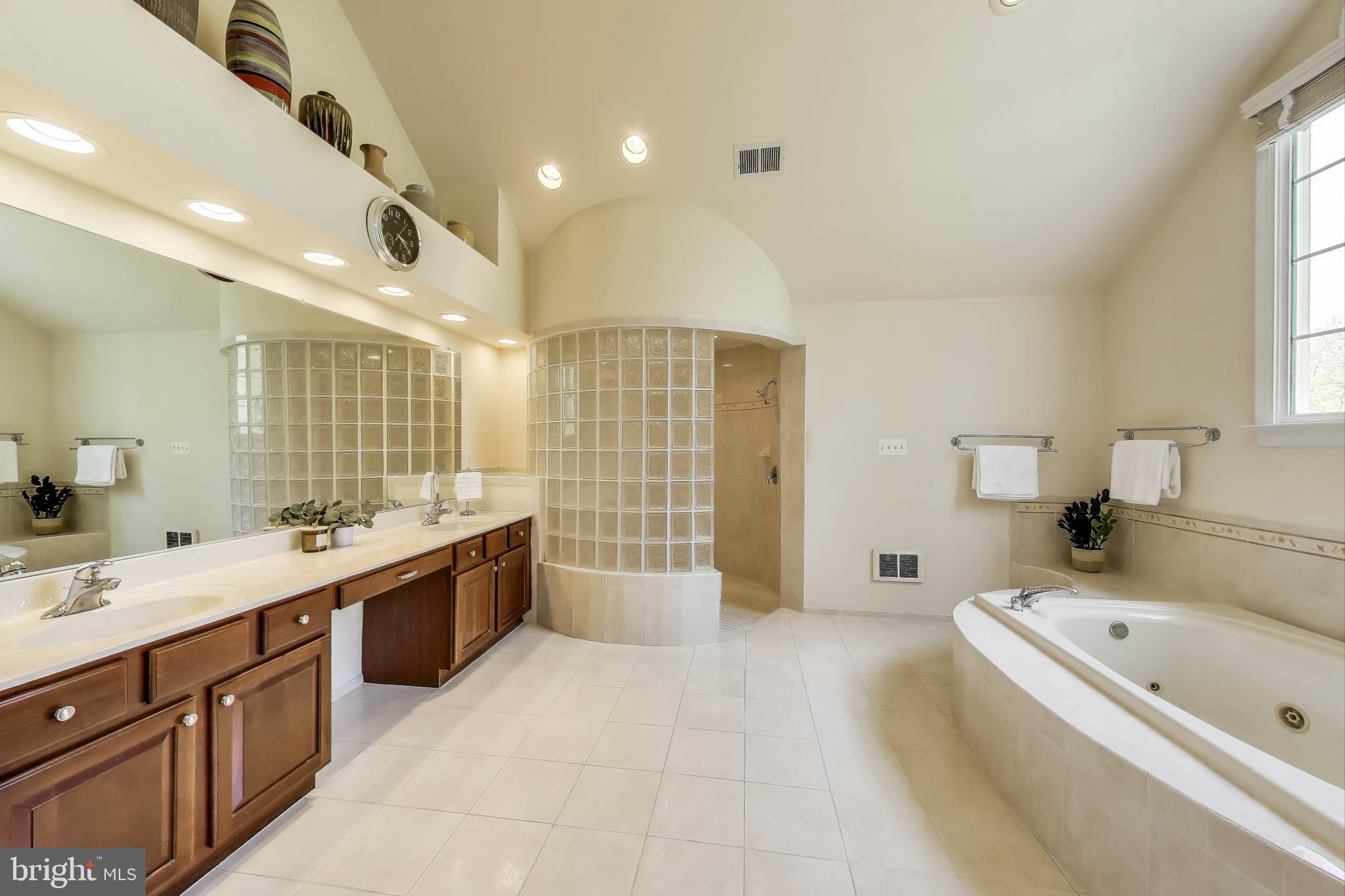 WOODMORE NORTH - Residential