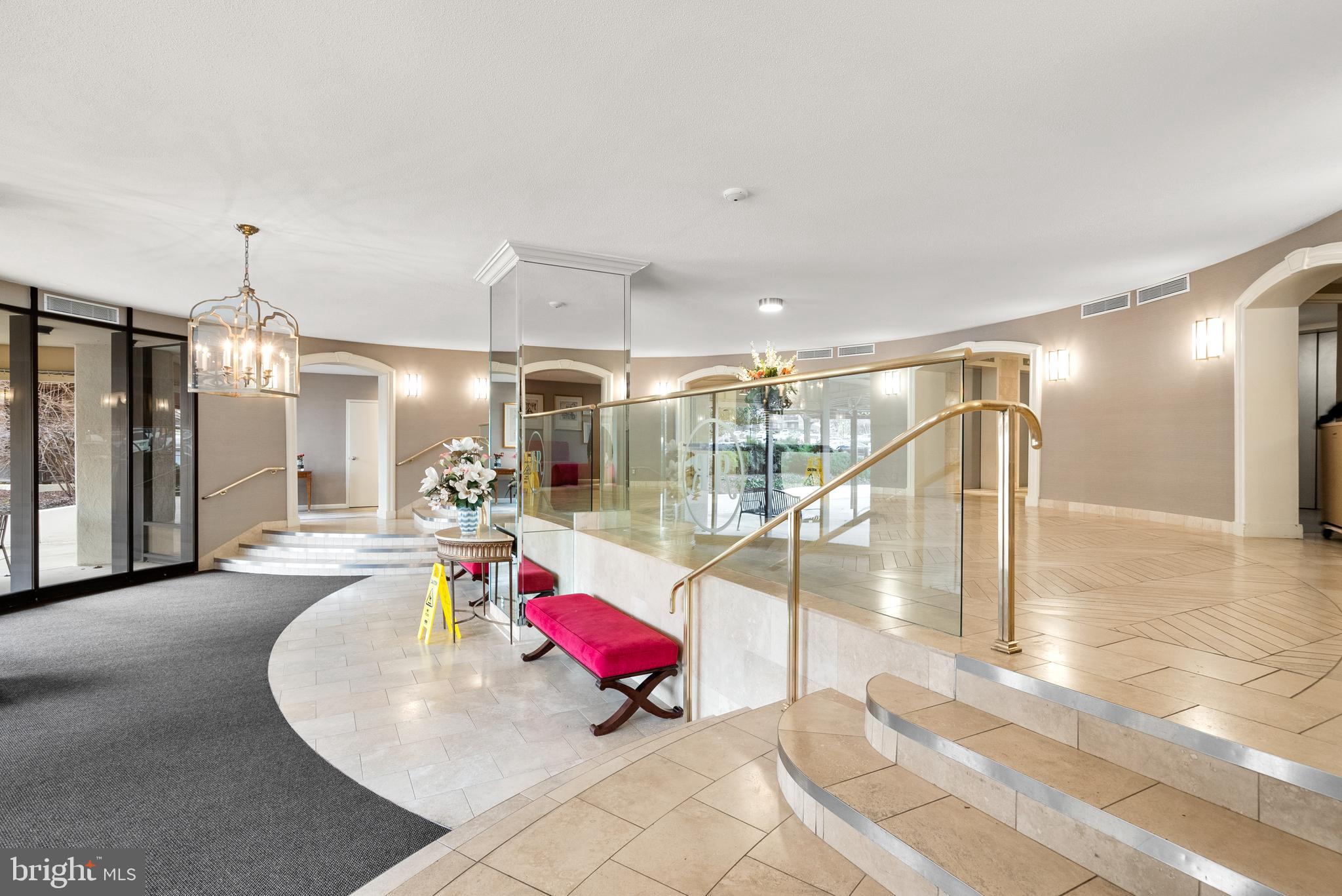 ROTONDA - Residential