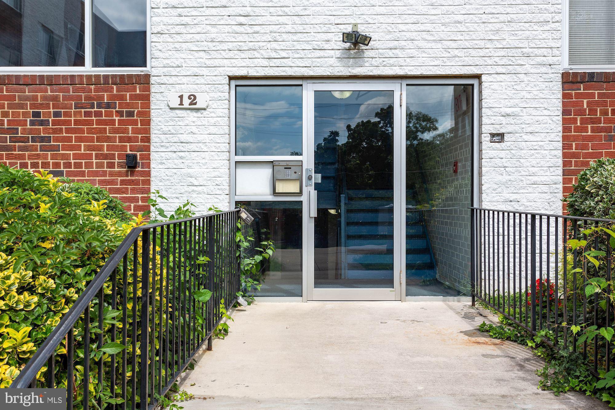 12 HALLEY PLACE SE 101