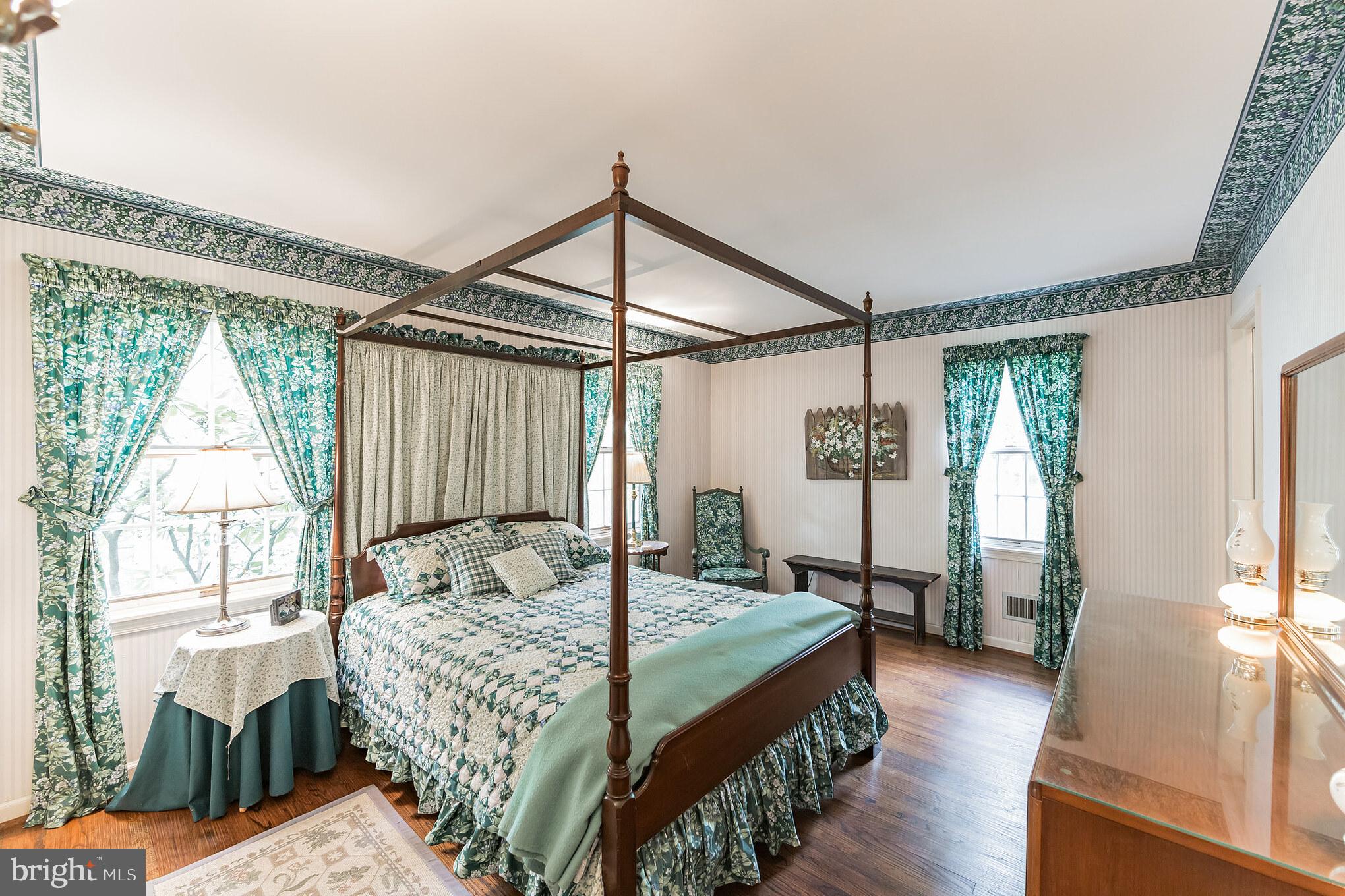 RITTENHOUSE ARBOR - Residential