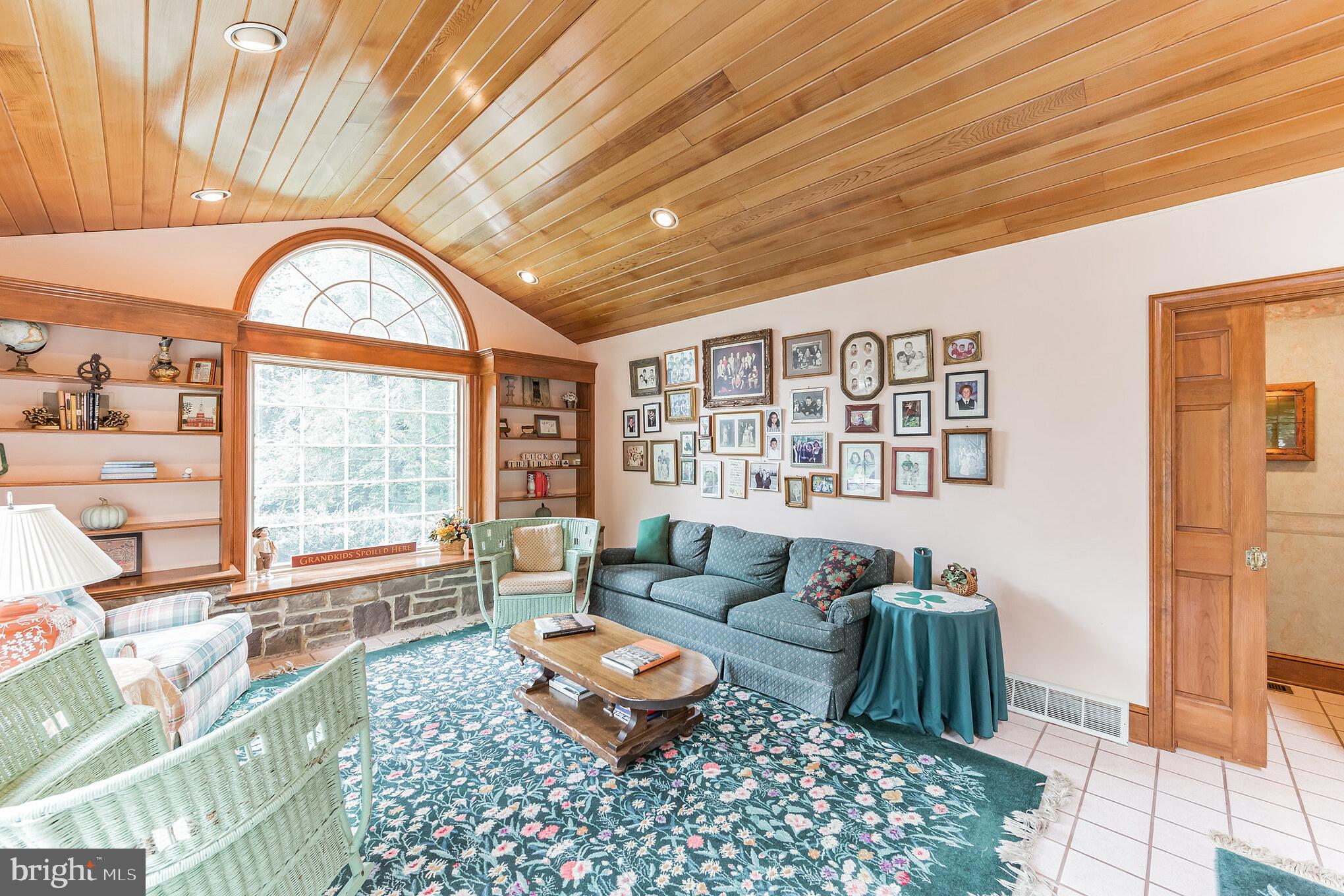 RITTENHOUSE ARBOR - Residential