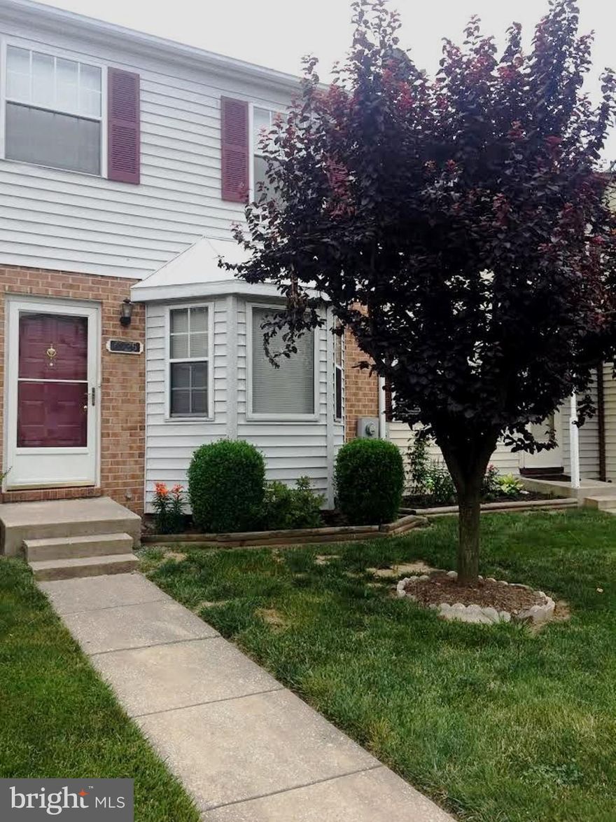 Spacious and inviting townhome in Mountain Village. Great location in close proximity to everything! Open design with double entry kitchen, bay window, separate living & dining areas, private deck, 3 ample size bedrooms, new carpet, walkout basement, and 2 assigned parking spaces. Community amenities include tennis courts, outdoor pool, and tot lot. Pets- case by case.Schedule your tour today!