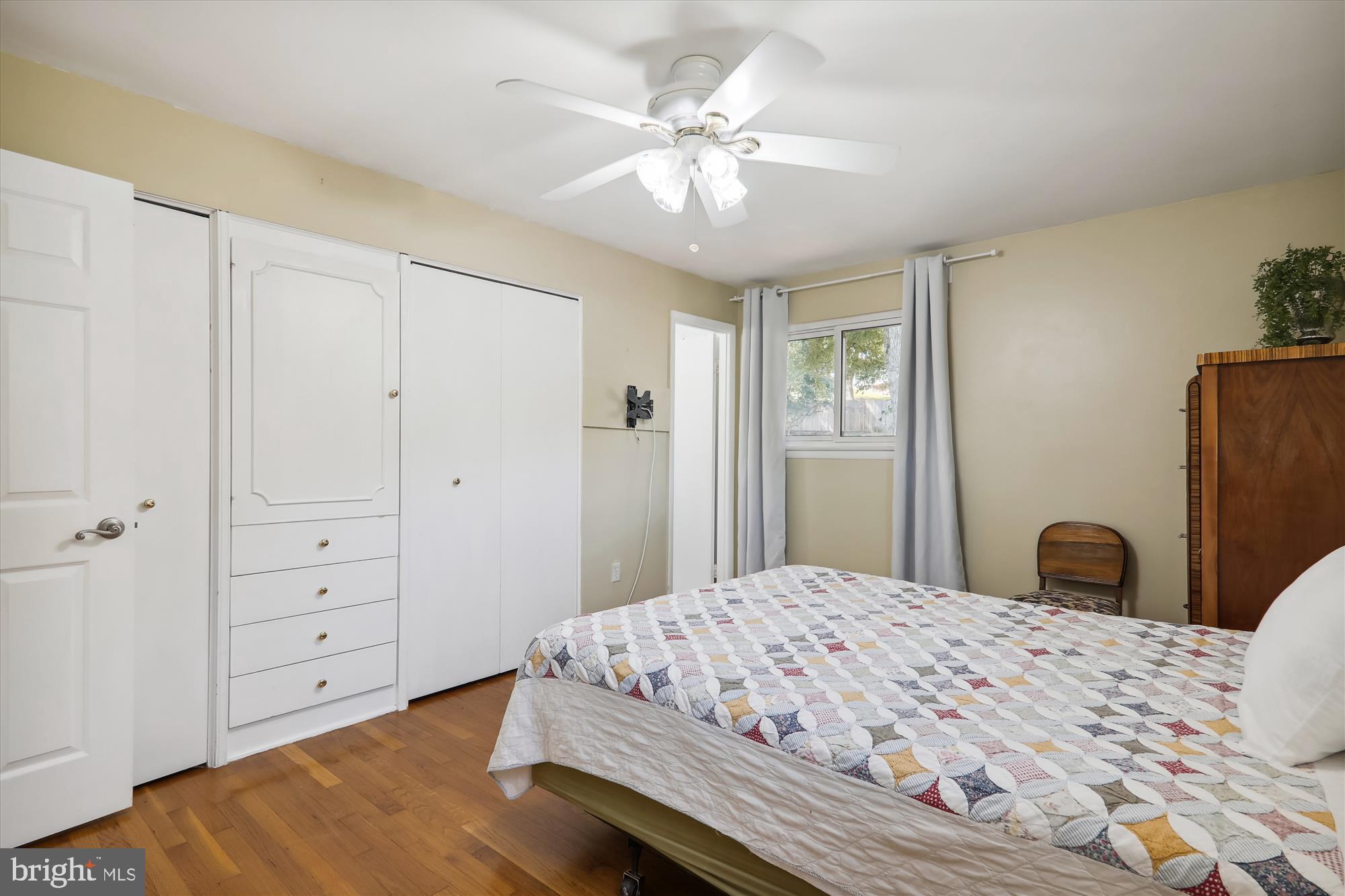 KEMP MILL ESTATES - Residential