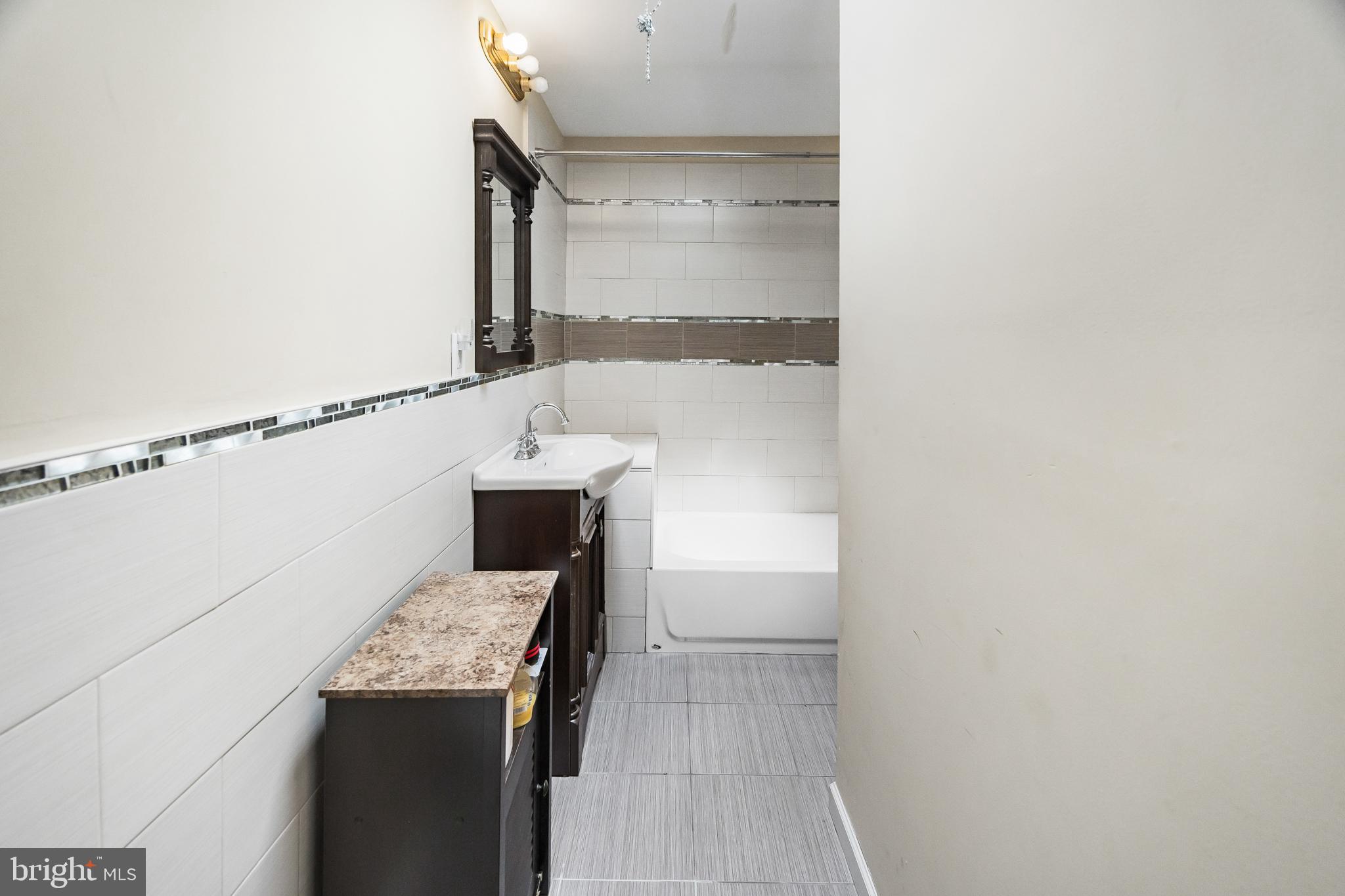 WEST OAK LANE - Residential