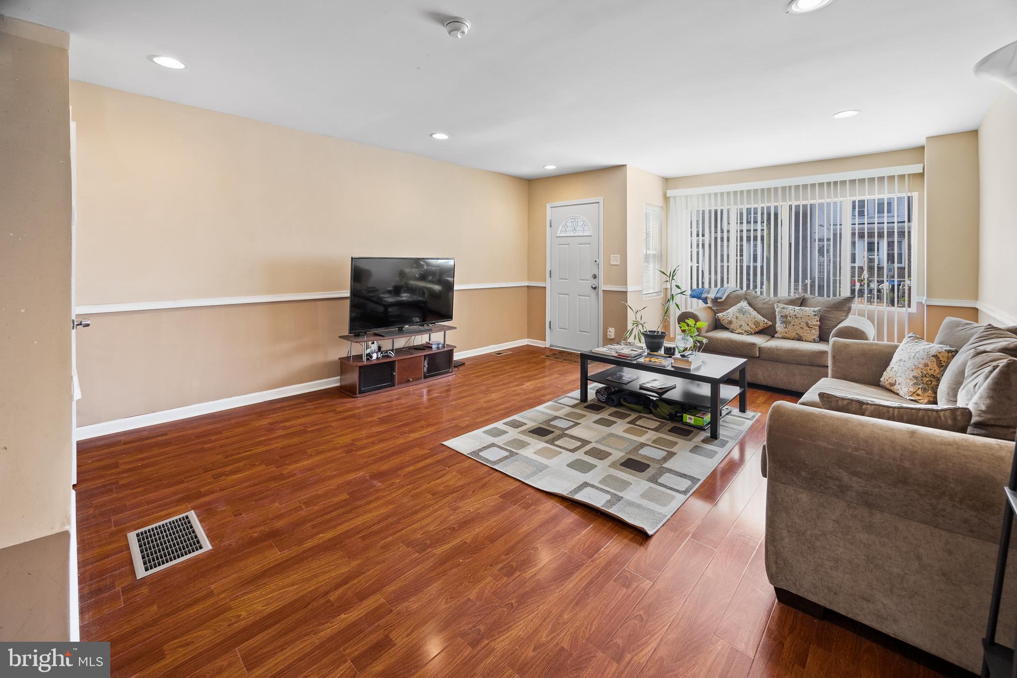 WEST OAK LANE - Residential