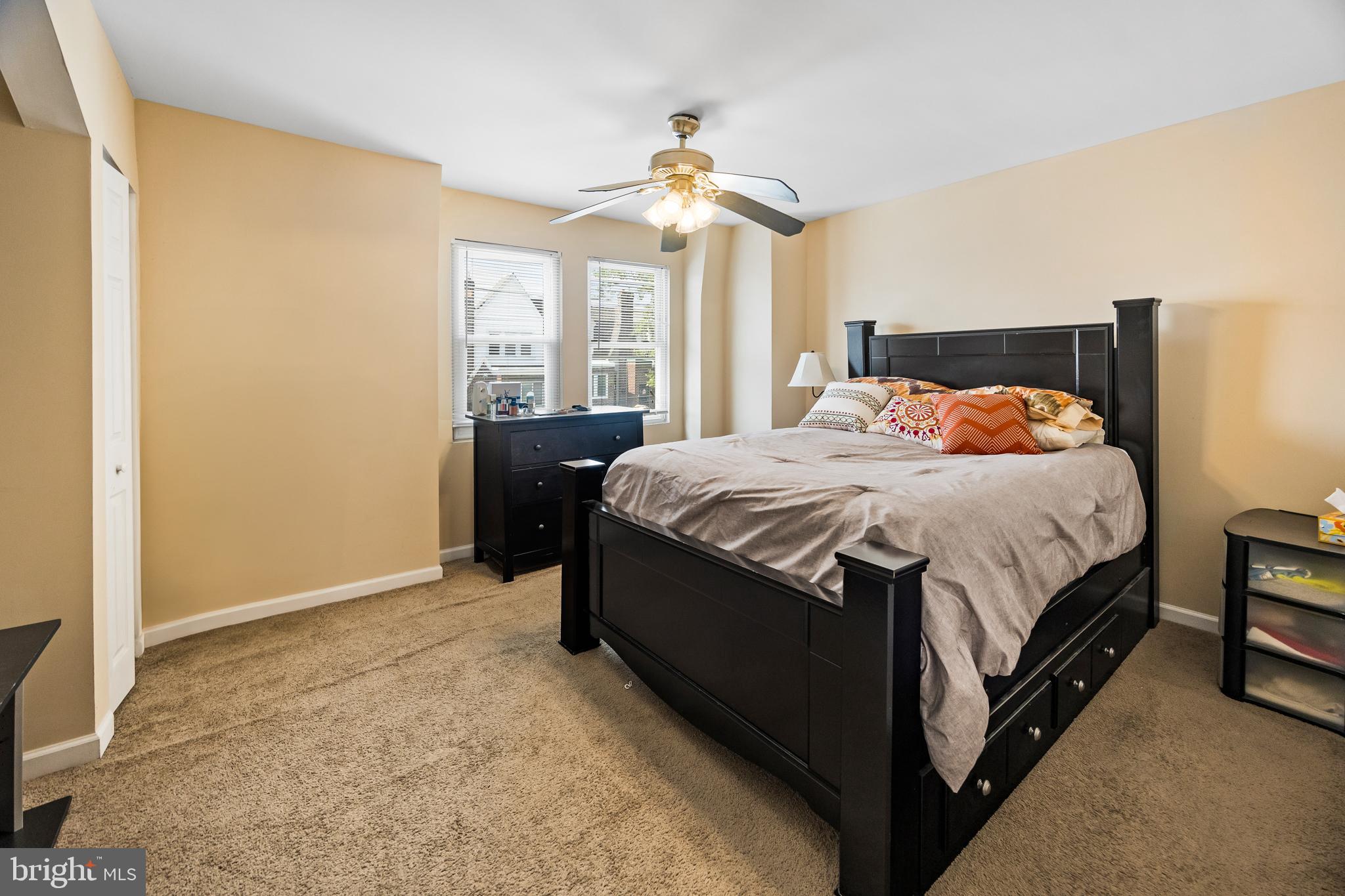 WEST OAK LANE - Residential