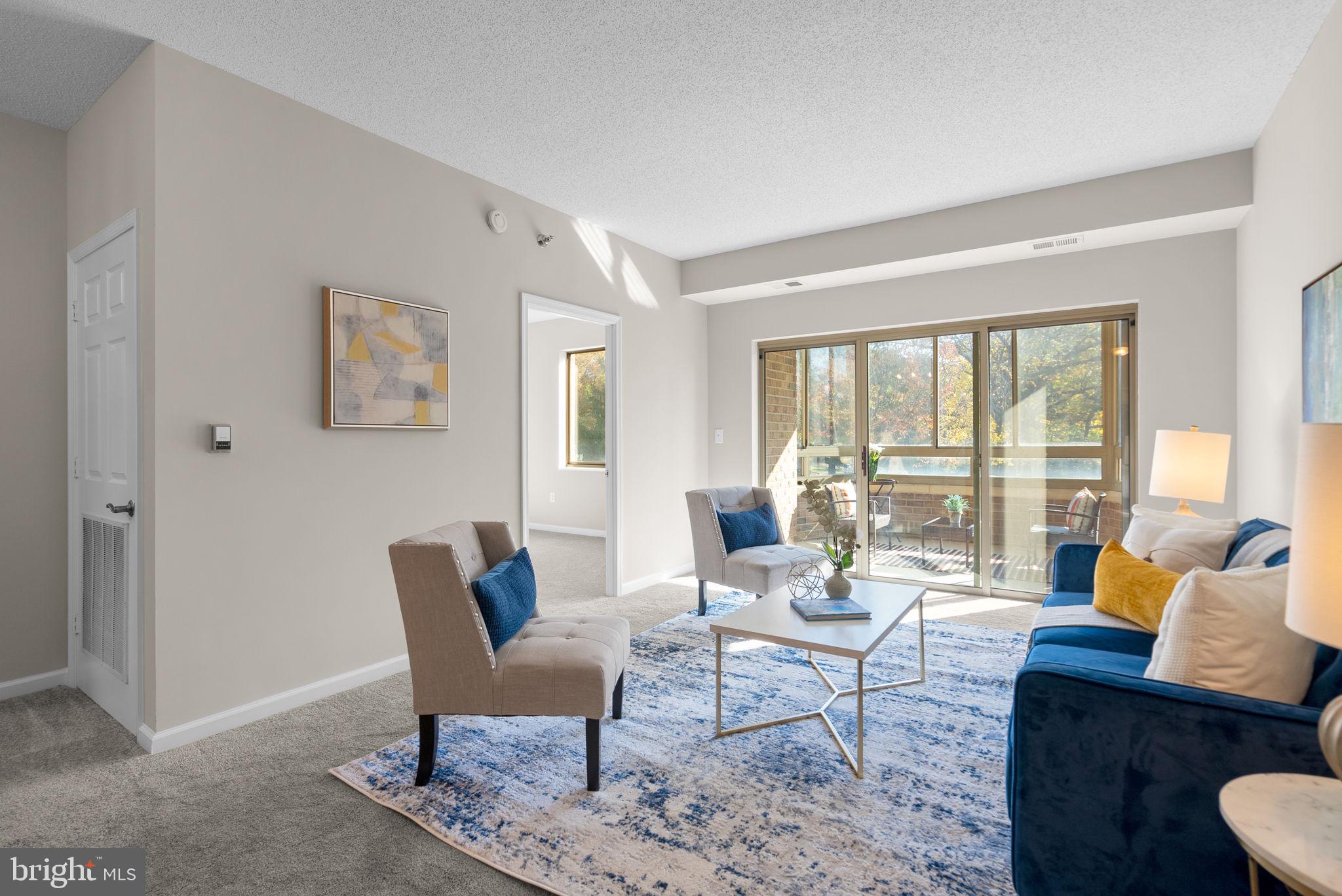 TURNBERRY COURTS AT LEIS - Residential