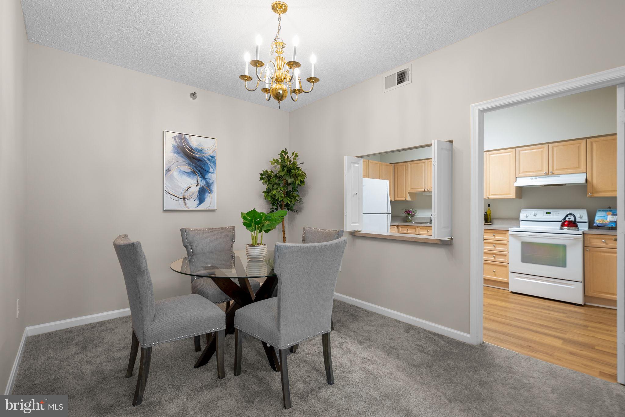 TURNBERRY COURTS AT LEIS - Residential