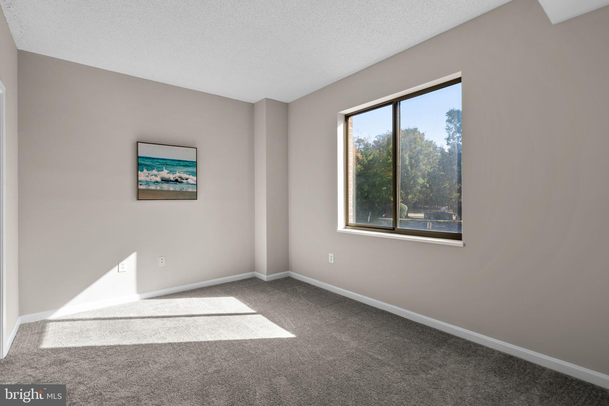 TURNBERRY COURTS AT LEIS - Residential