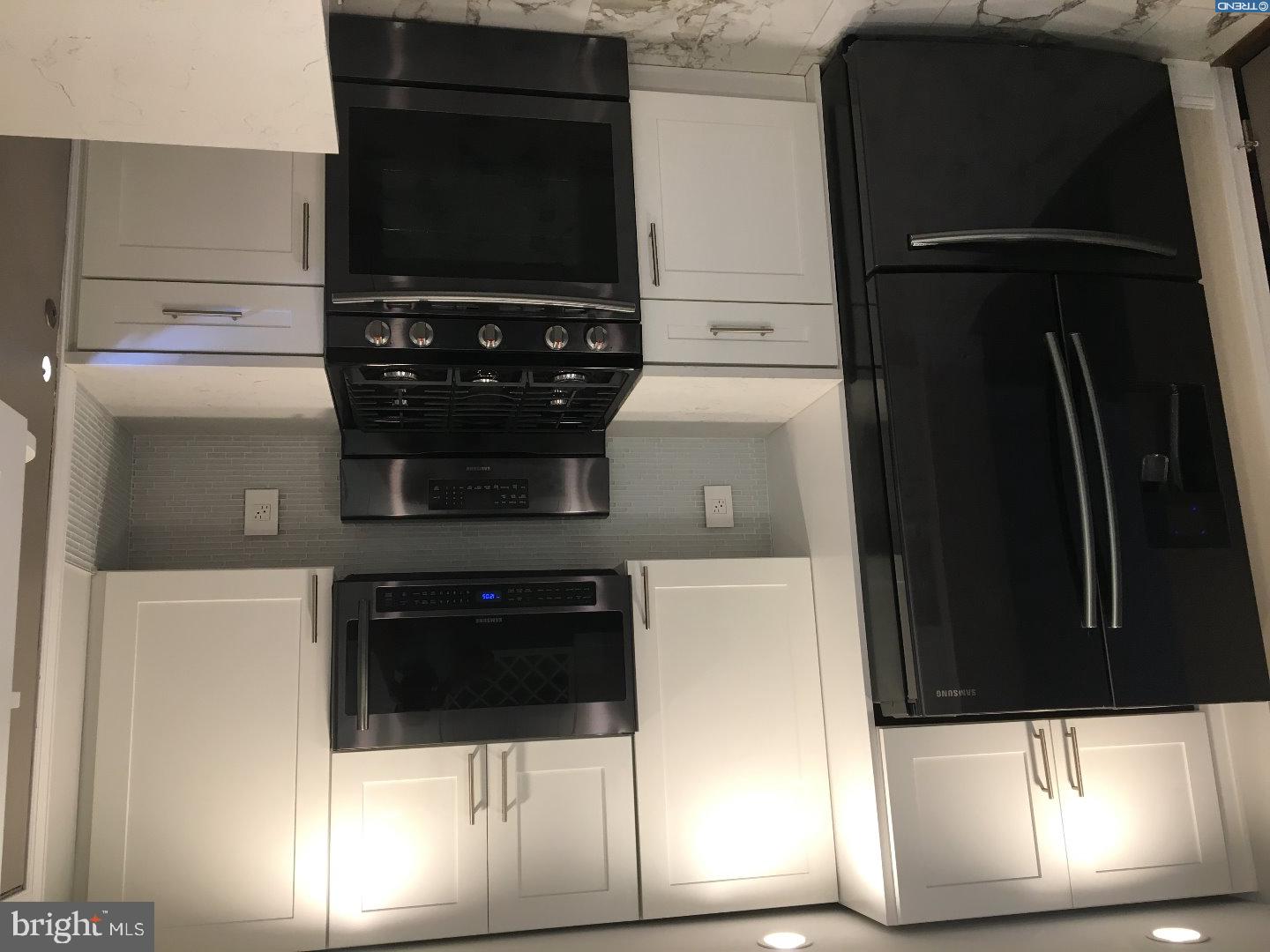 PORT RICHMOND - Residential