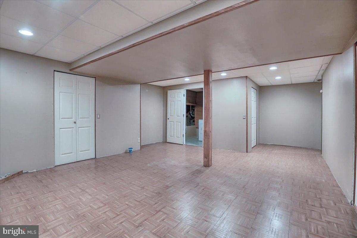 WHEATLAND MANOR - Residential