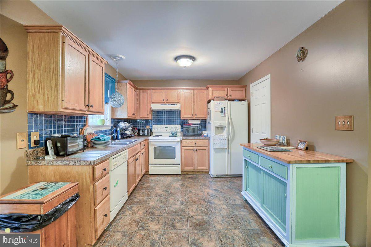 WHEATLAND MANOR - Residential