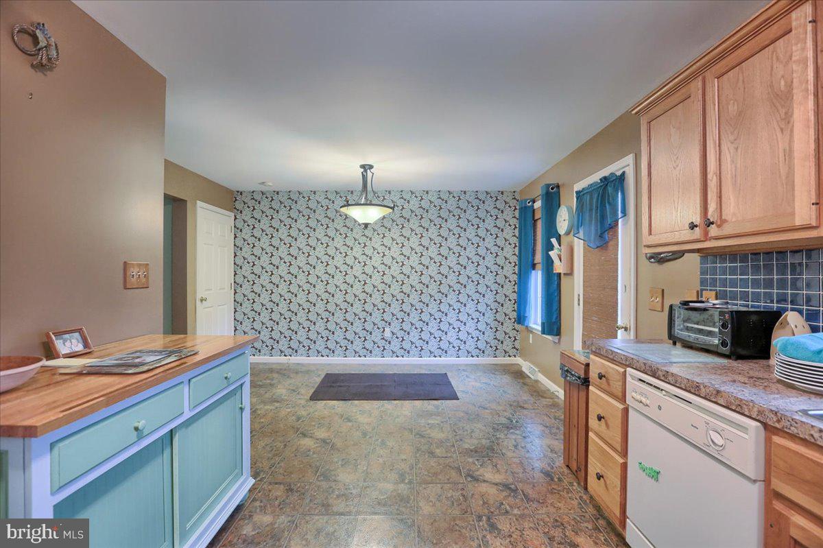 WHEATLAND MANOR - Residential