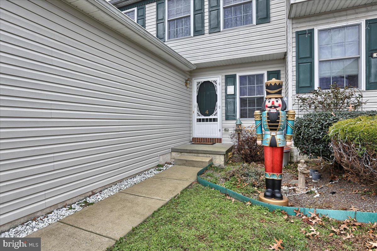 WHEATLAND MANOR - Residential