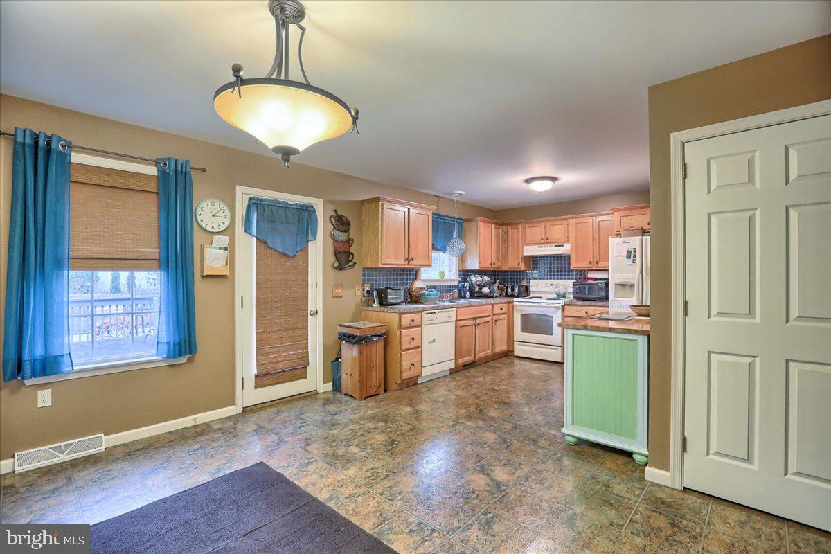 WHEATLAND MANOR - Residential