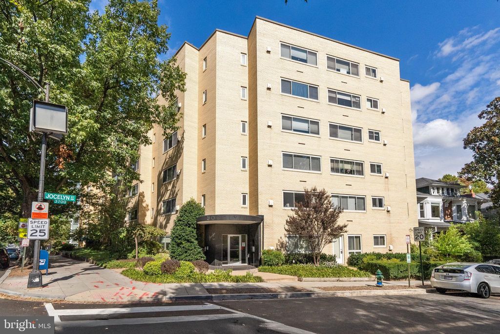 Photo of 5315 Connecticut Avenue NW #607, WASHINGTON, DC 20015 (MLS # DCDC2226782)