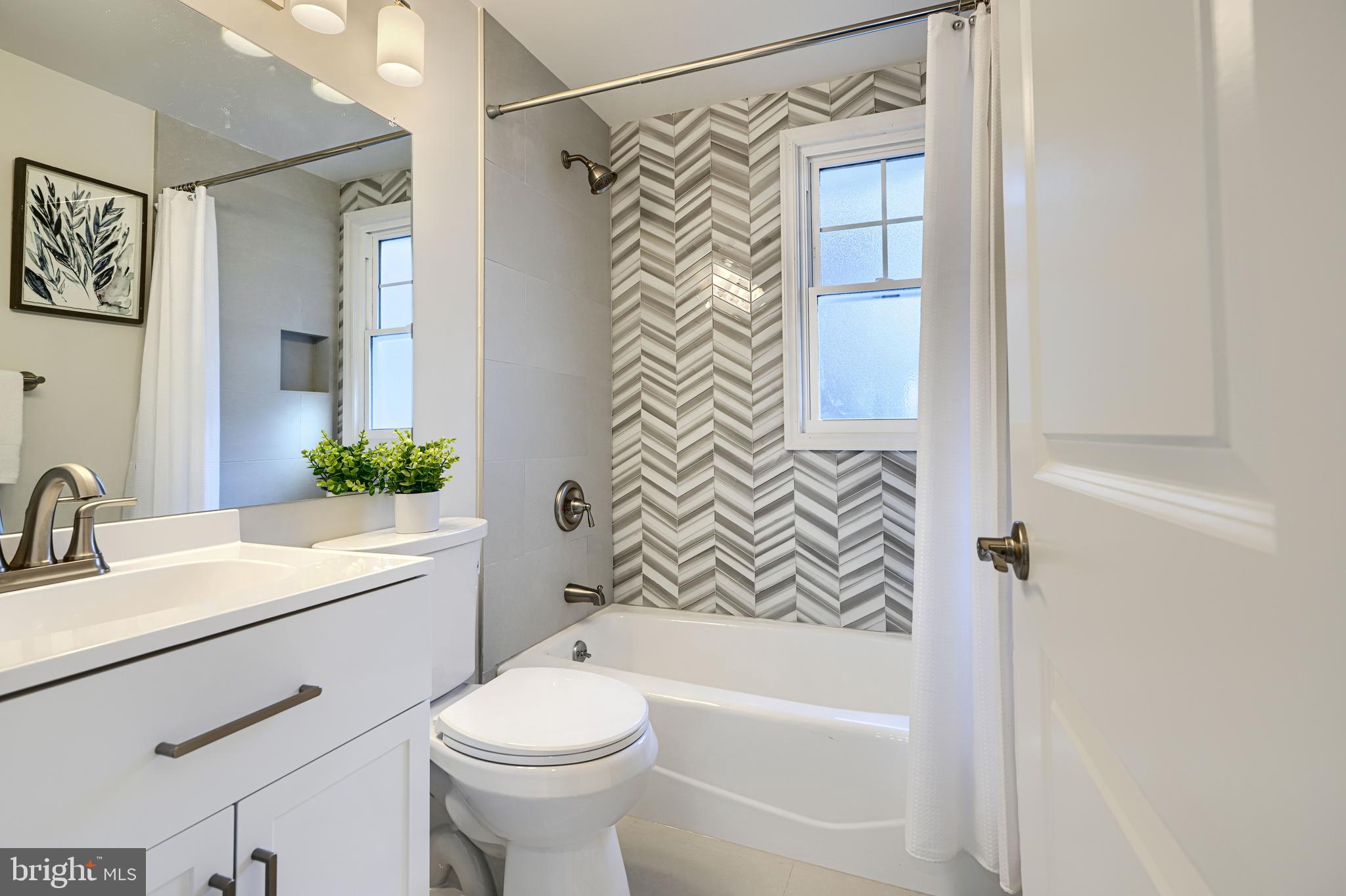 RIDERWOOD HILLS - Residential