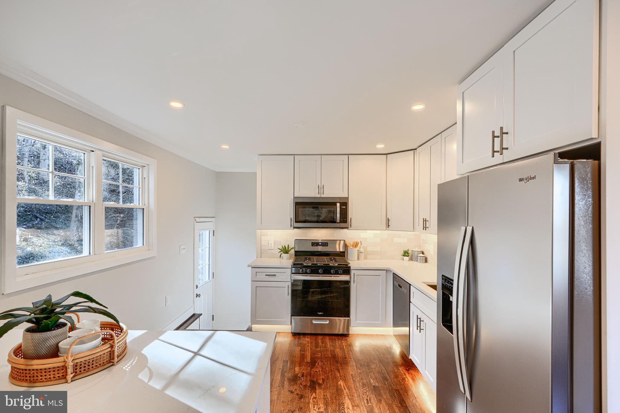 RIDERWOOD HILLS - Residential