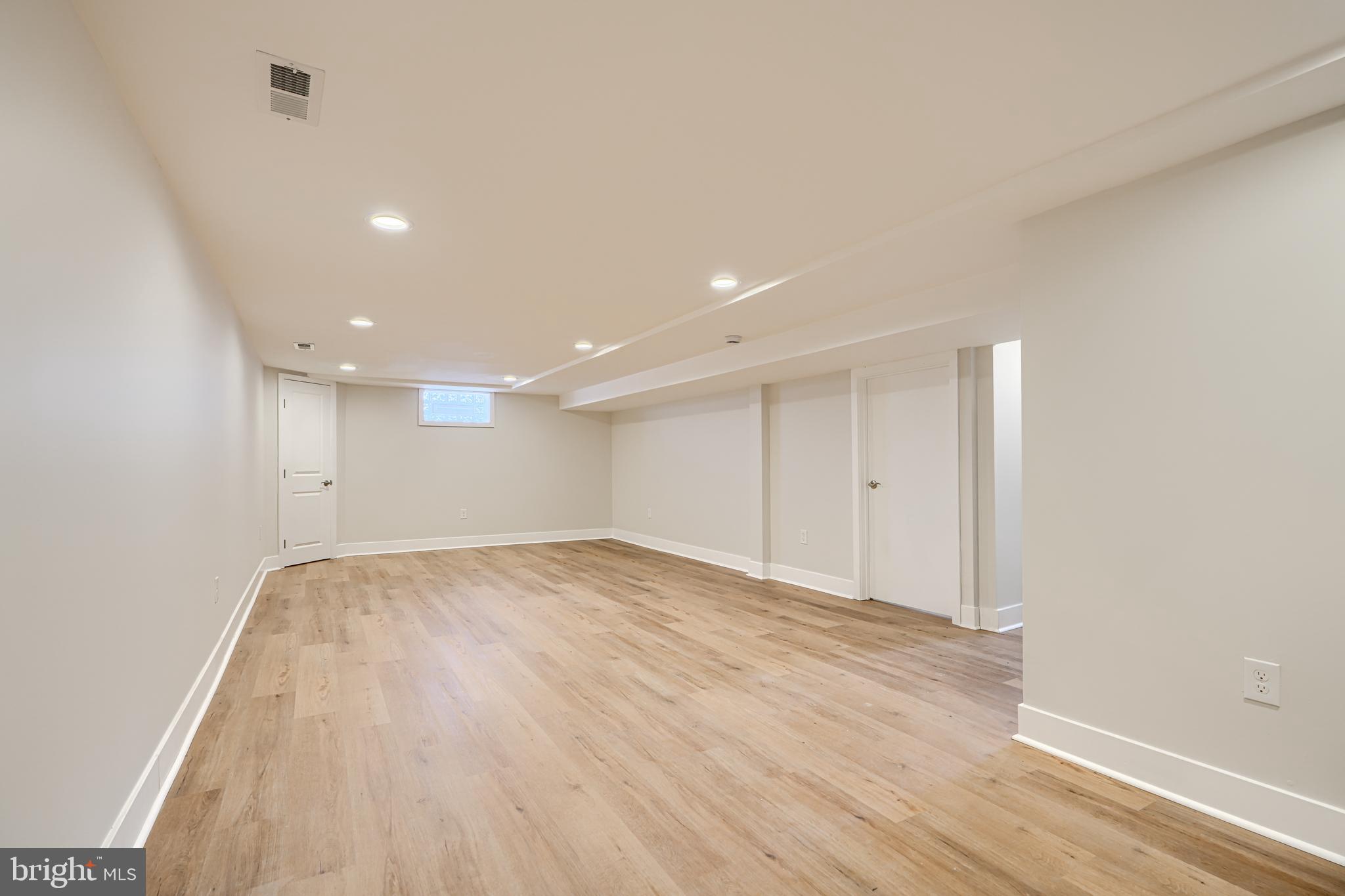 RIDERWOOD HILLS - Residential