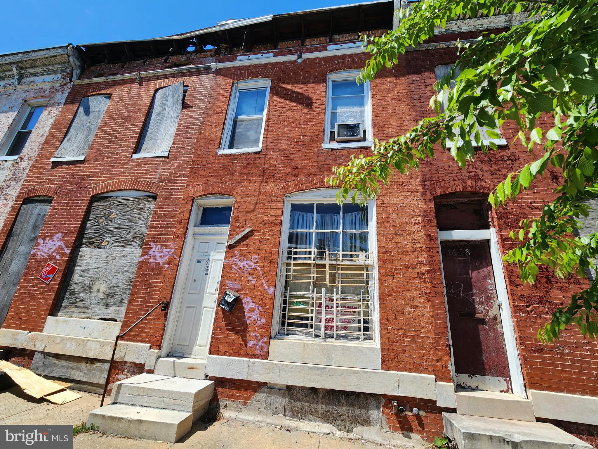 BROADWAY EAST - Residential