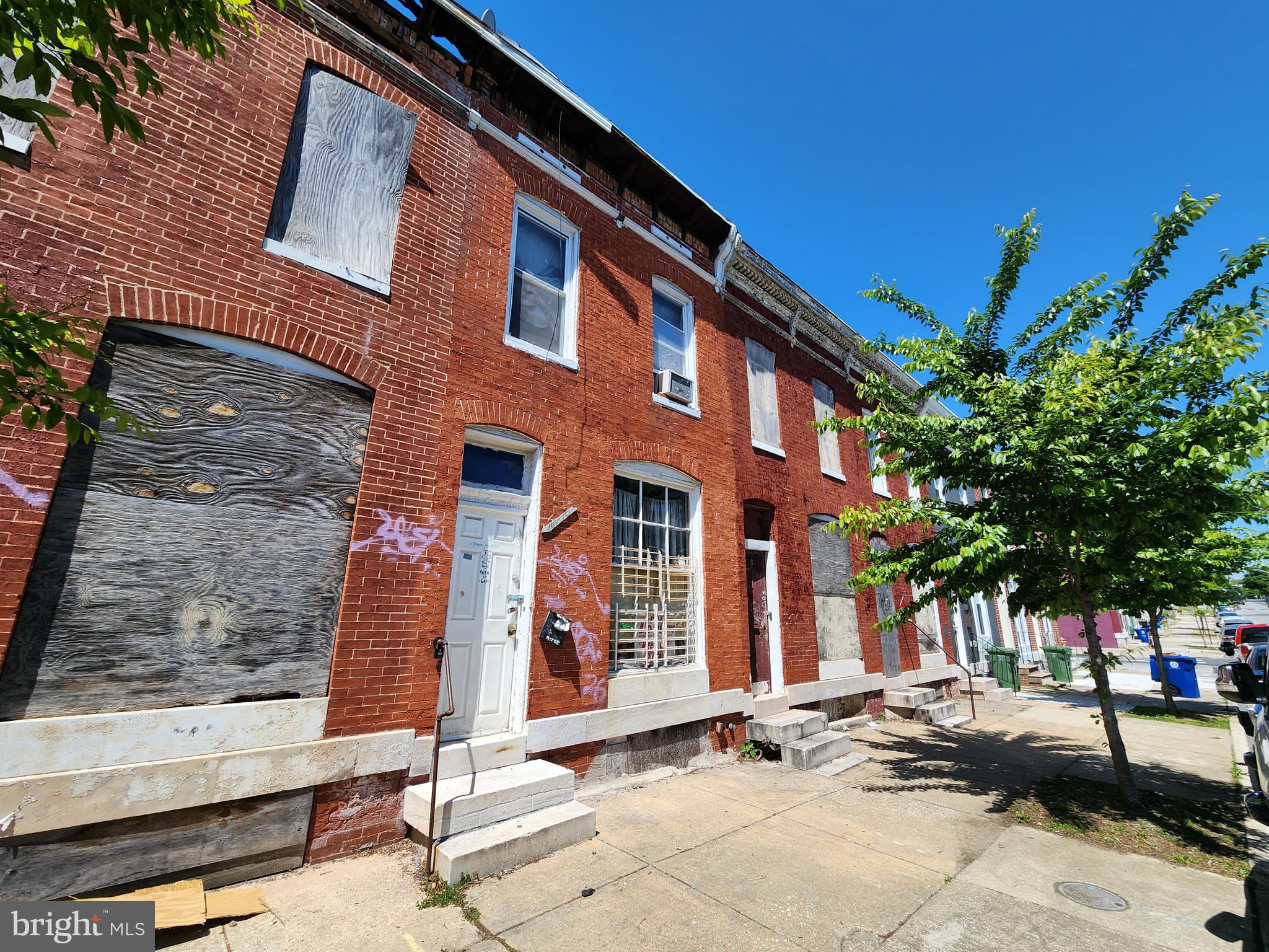 BROADWAY EAST - Residential