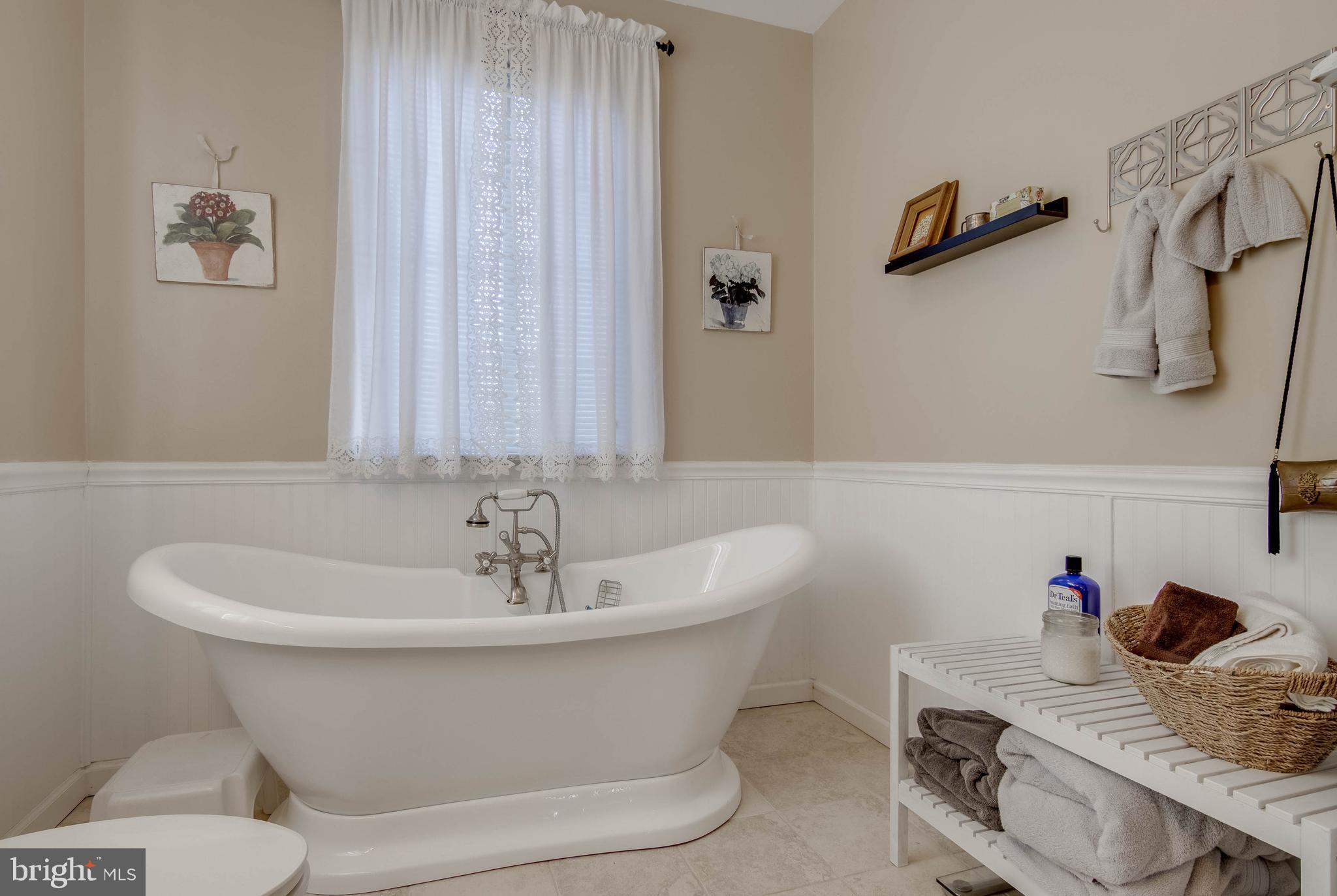 FAIRWINDS - Residential