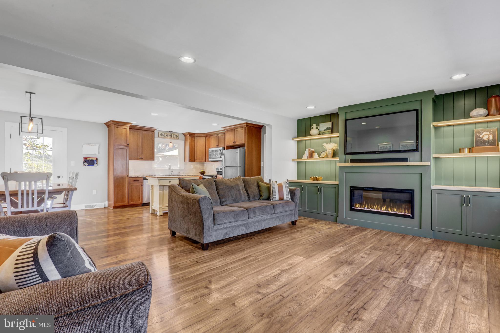 215 SNAVELY MILL ROAD