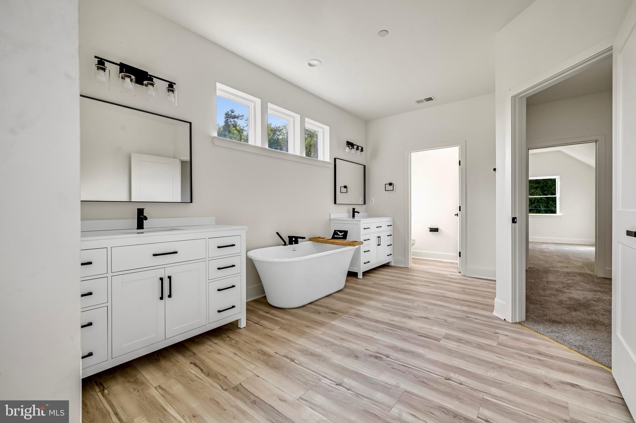 FOREST GREENS - Residential