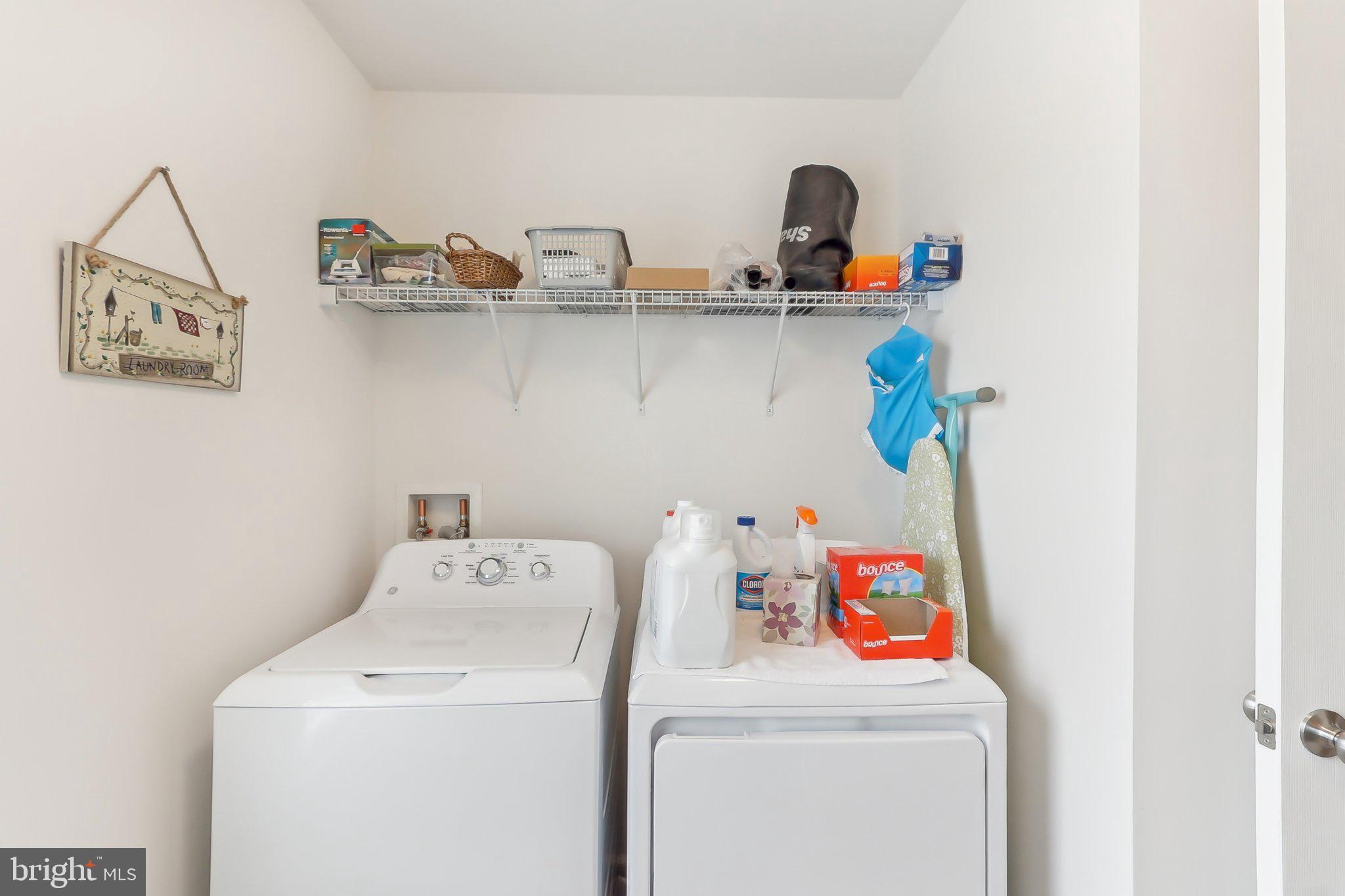 LOVETTSVILLE TOWN CENTER - Residential