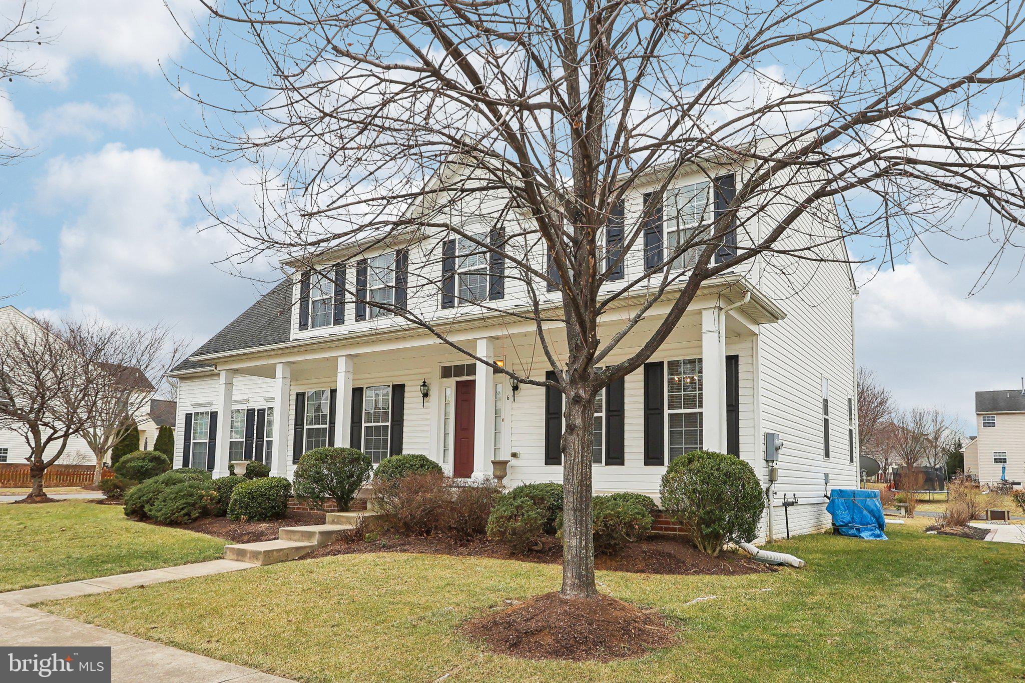 LOVETTSVILLE TOWN CENTER - Residential