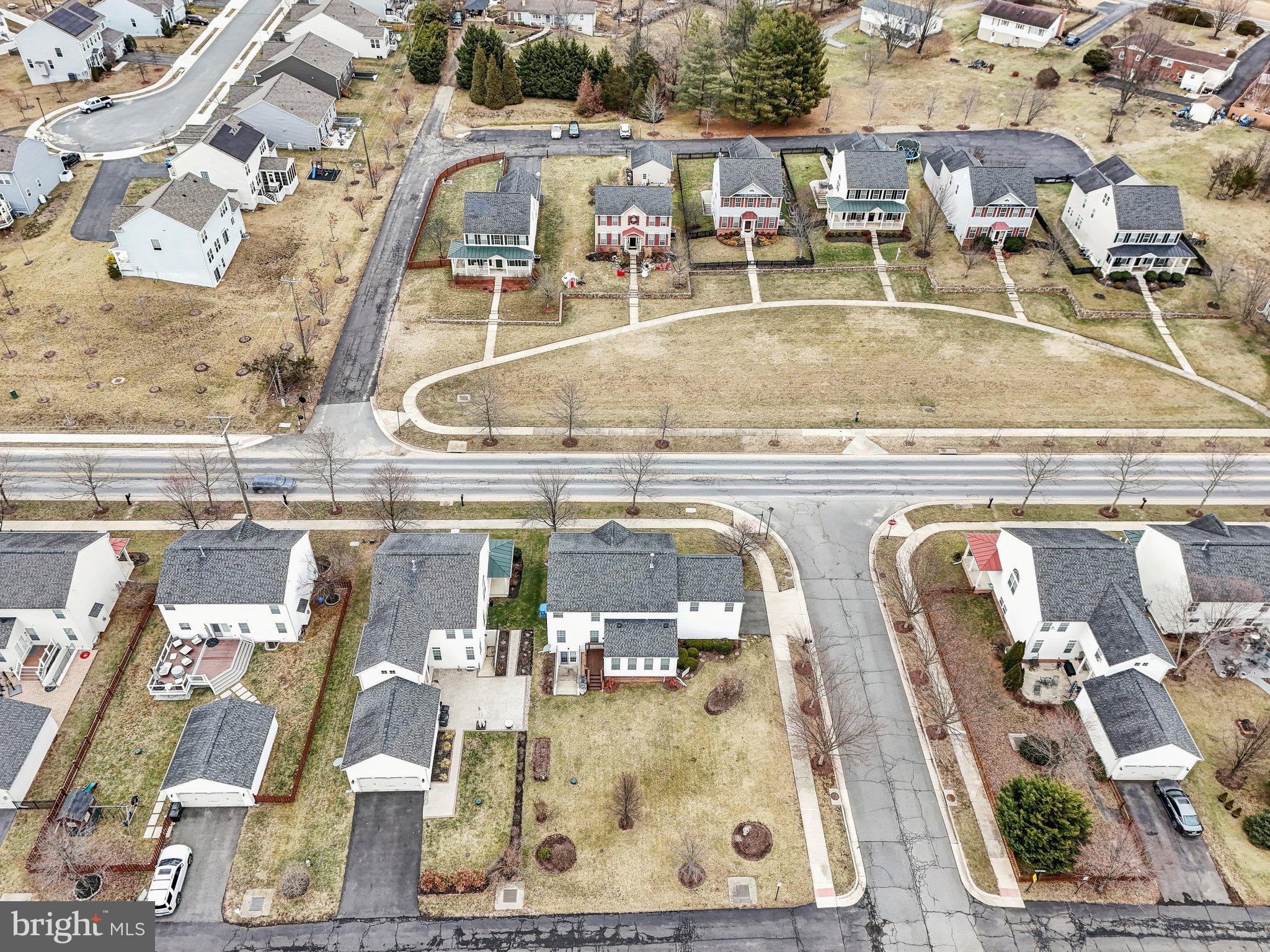 LOVETTSVILLE TOWN CENTER - Residential