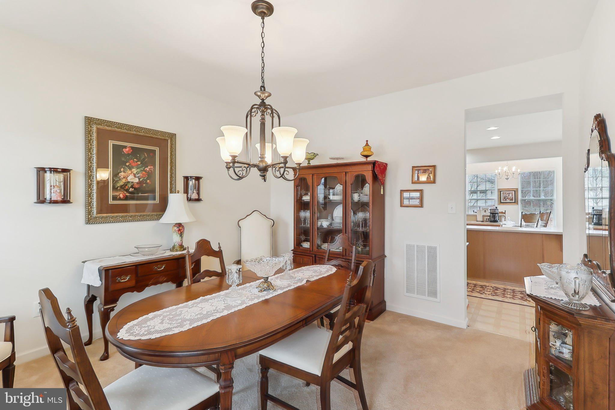 LOVETTSVILLE TOWN CENTER - Residential