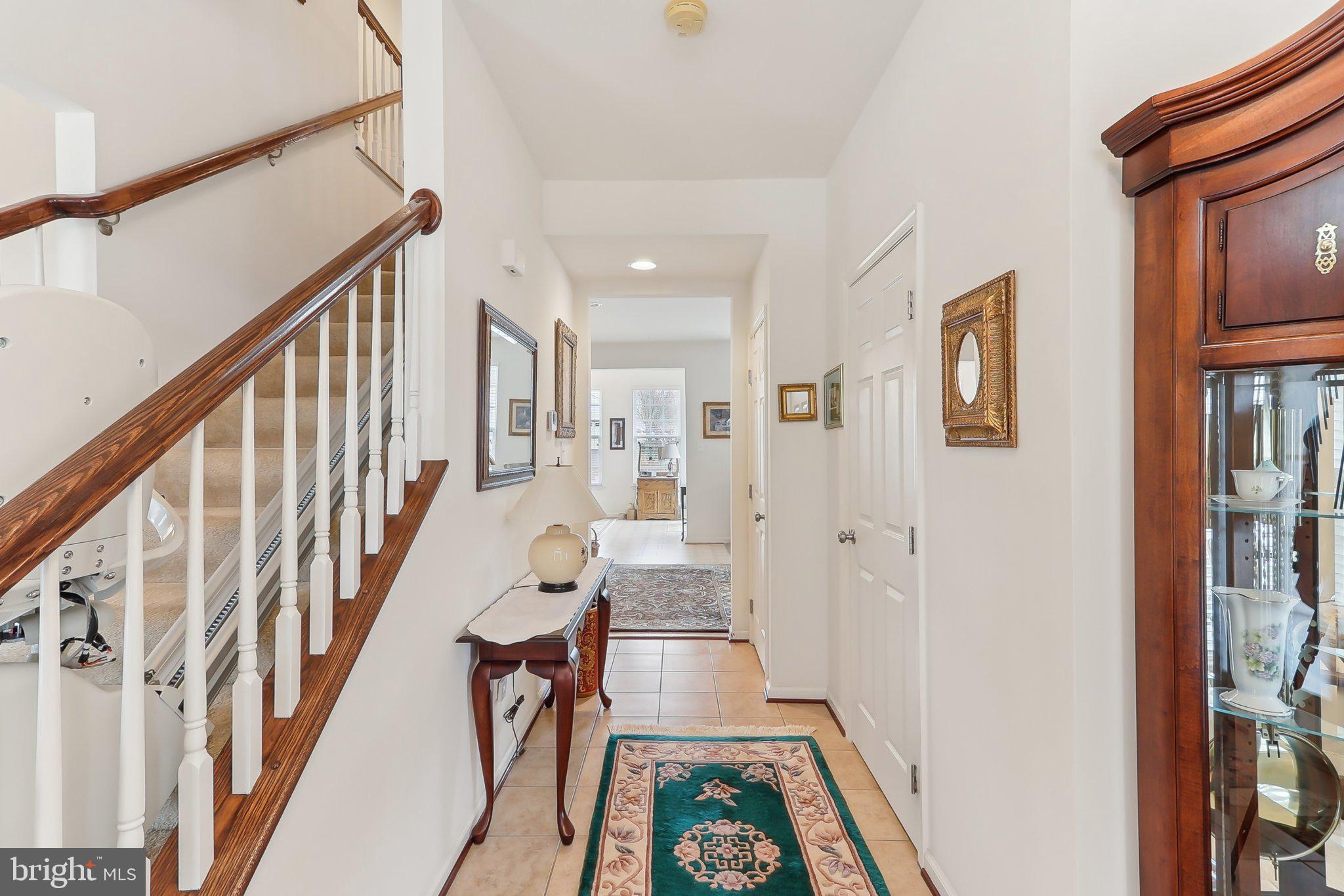 LOVETTSVILLE TOWN CENTER - Residential