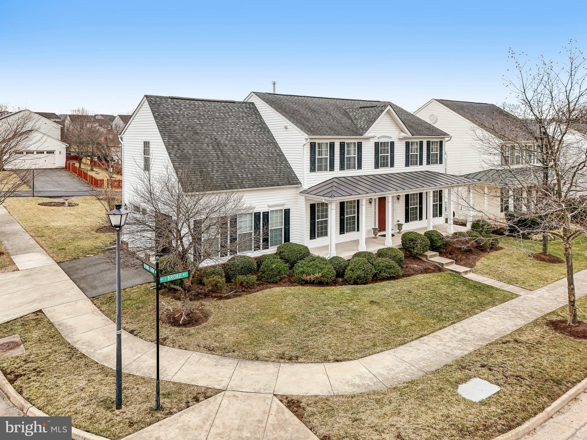 LOVETTSVILLE TOWN CENTER - Residential