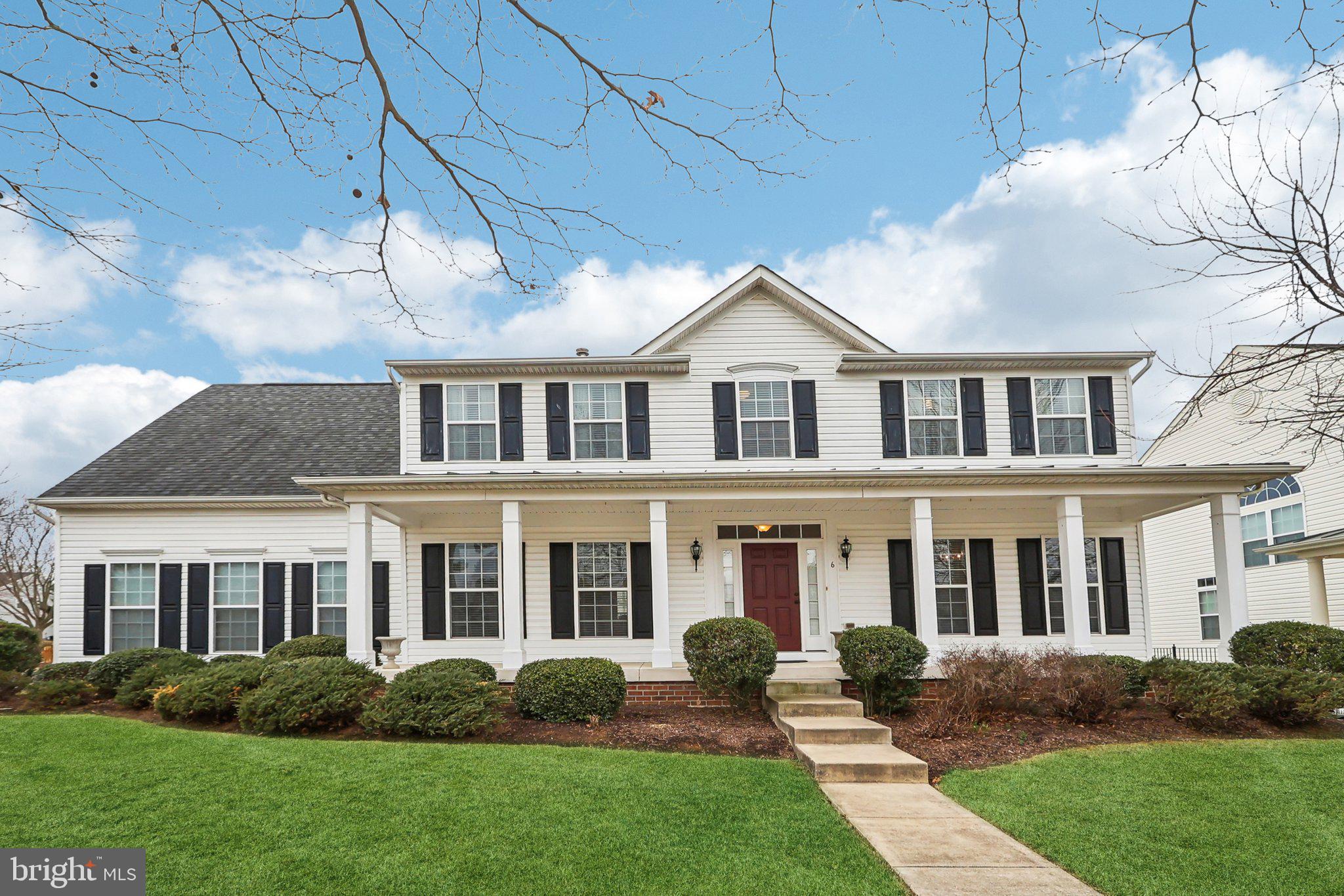 LOVETTSVILLE TOWN CENTER - Residential