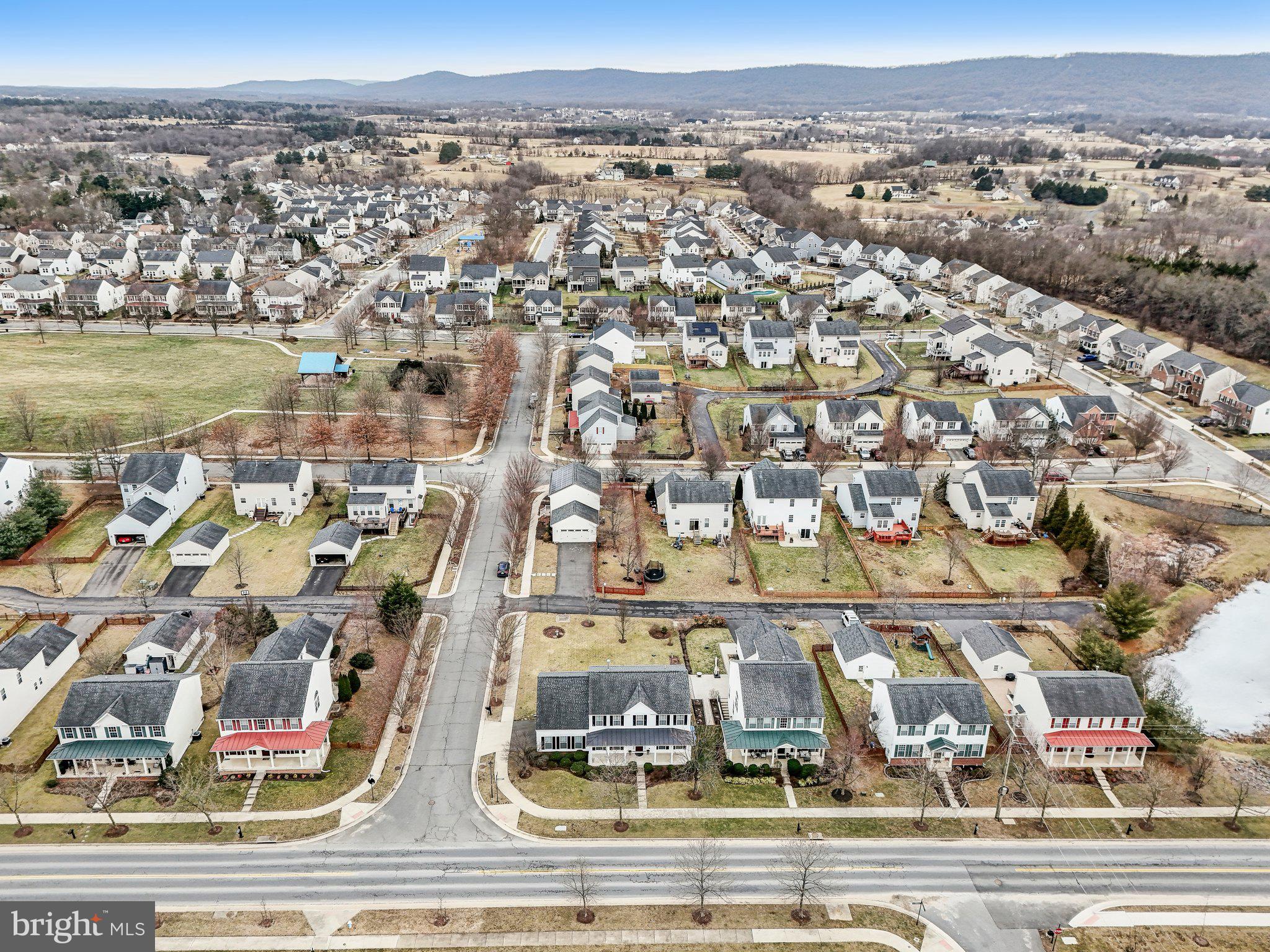 LOVETTSVILLE TOWN CENTER - Residential