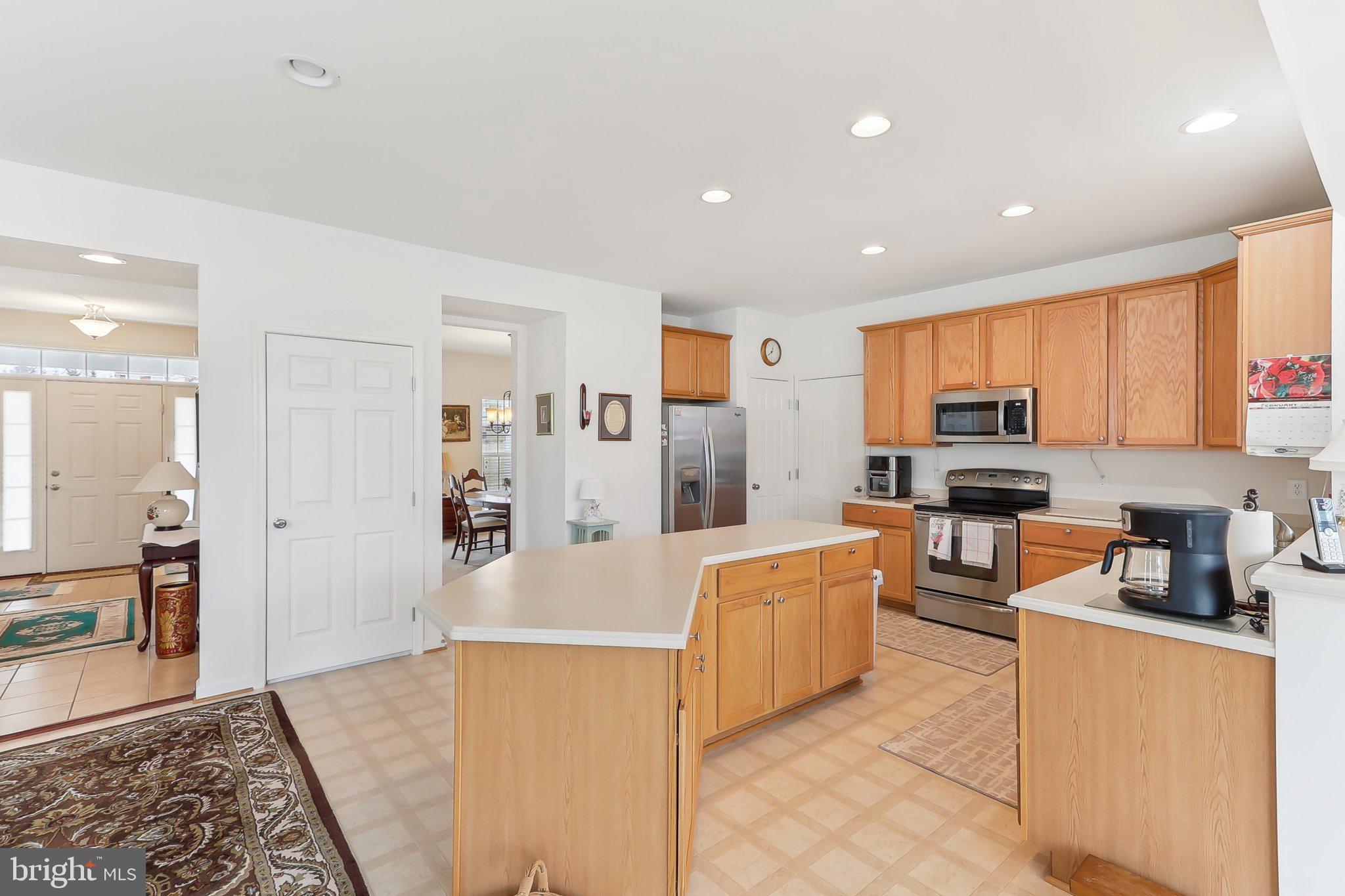 LOVETTSVILLE TOWN CENTER - Residential