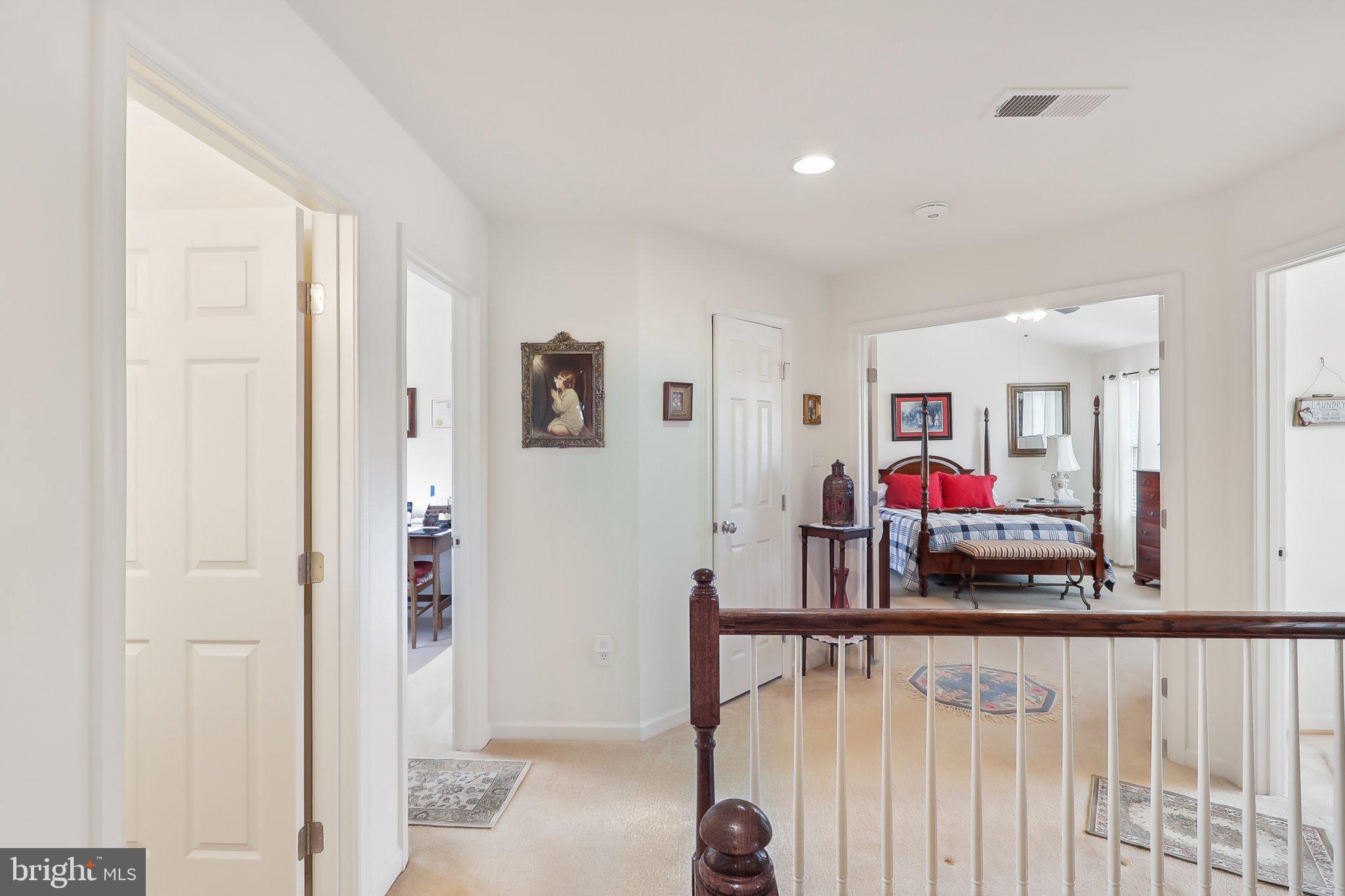 LOVETTSVILLE TOWN CENTER - Residential