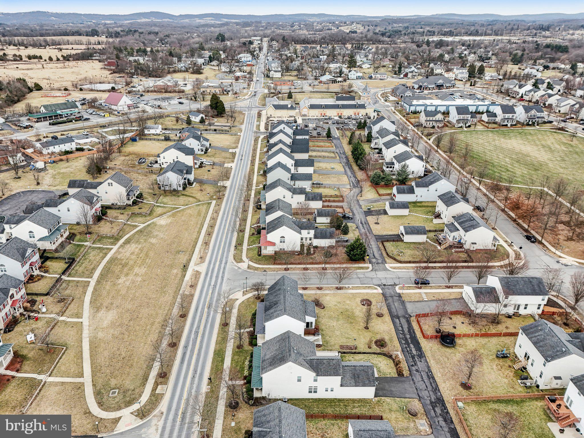 LOVETTSVILLE TOWN CENTER - Residential