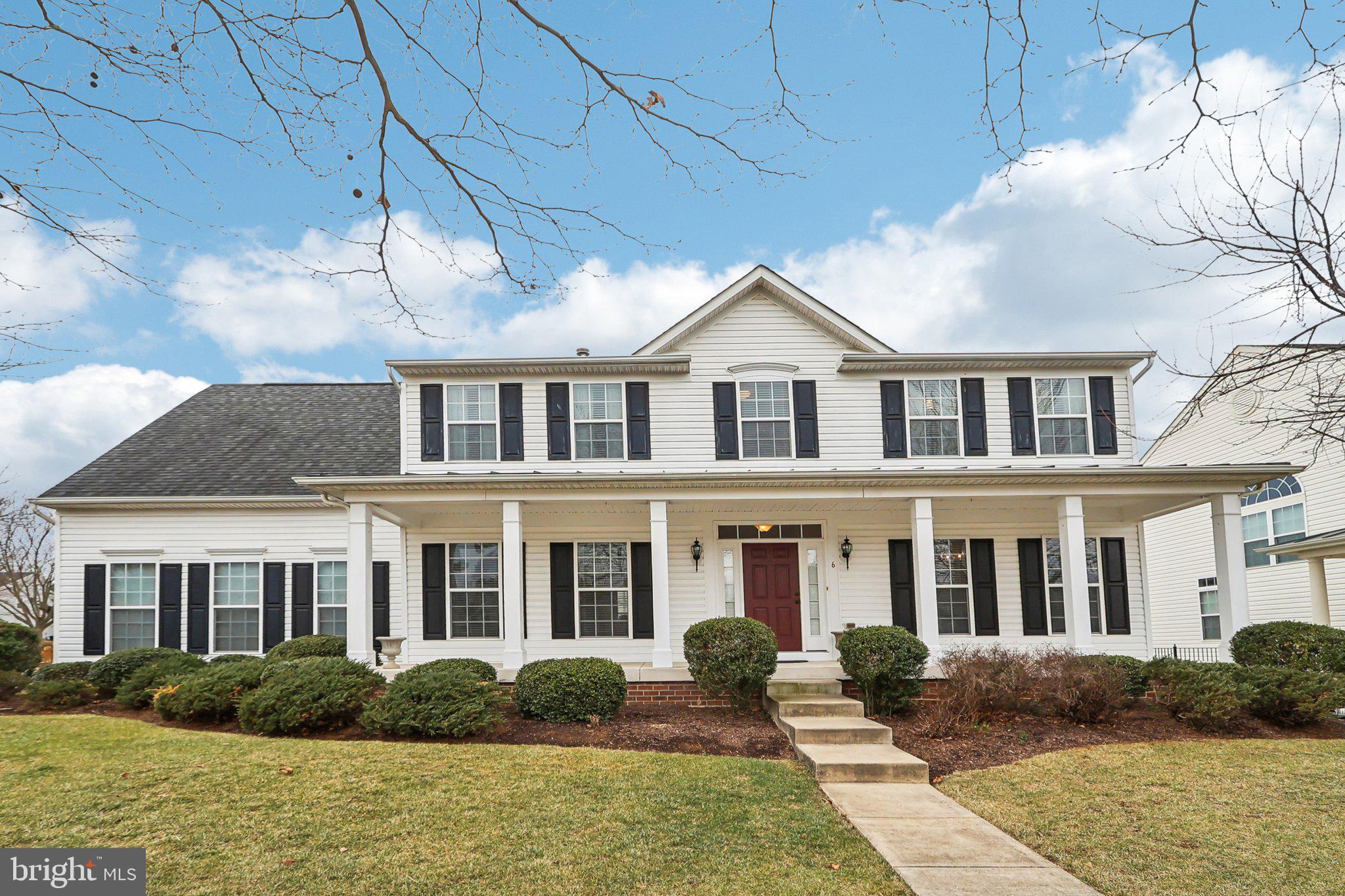 LOVETTSVILLE TOWN CENTER - Residential