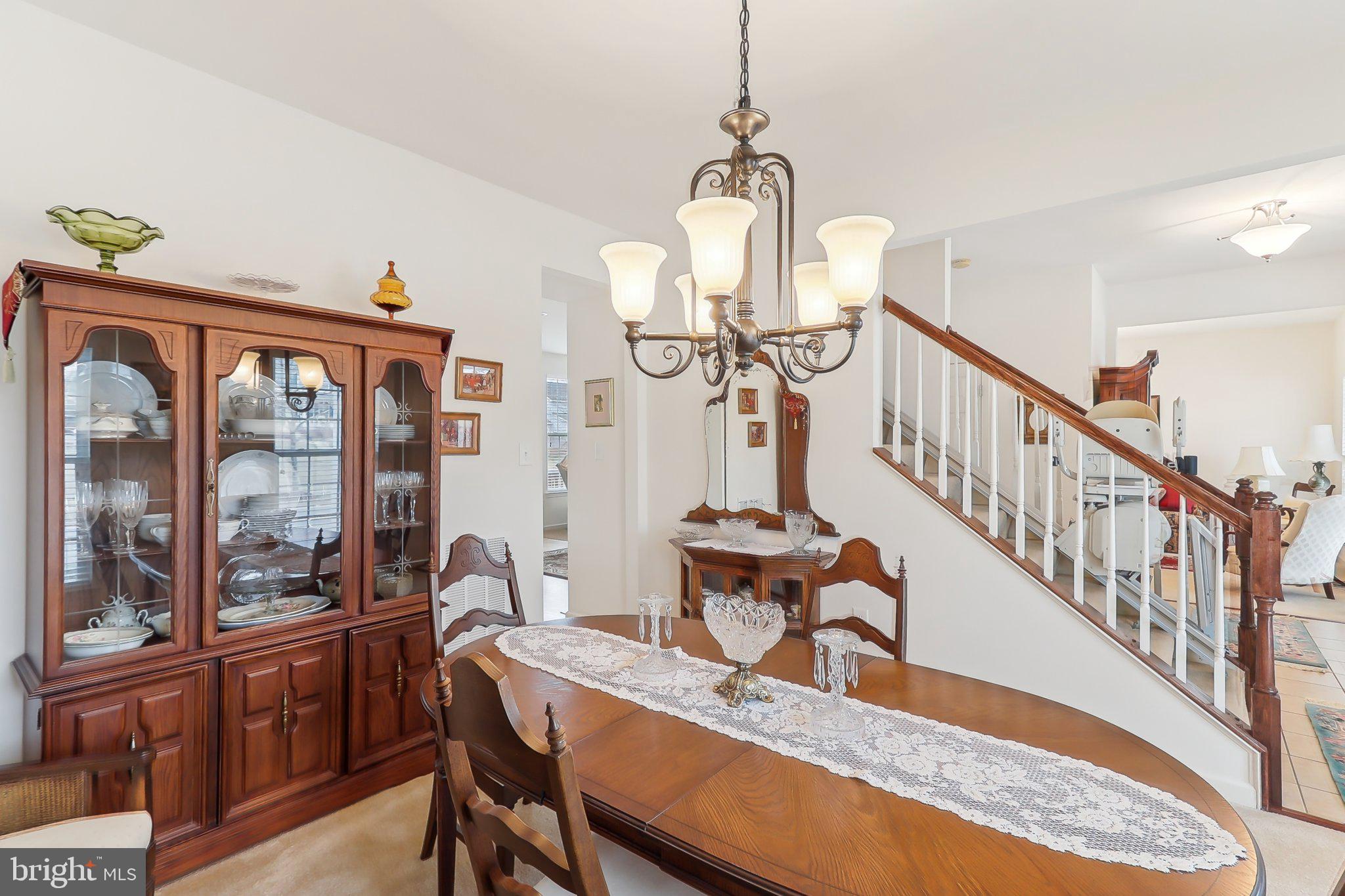 LOVETTSVILLE TOWN CENTER - Residential