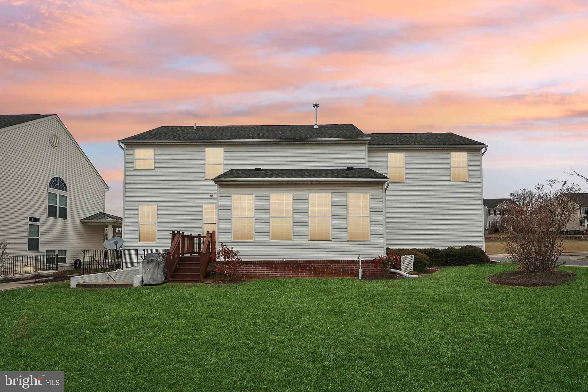 LOVETTSVILLE TOWN CENTER - Residential