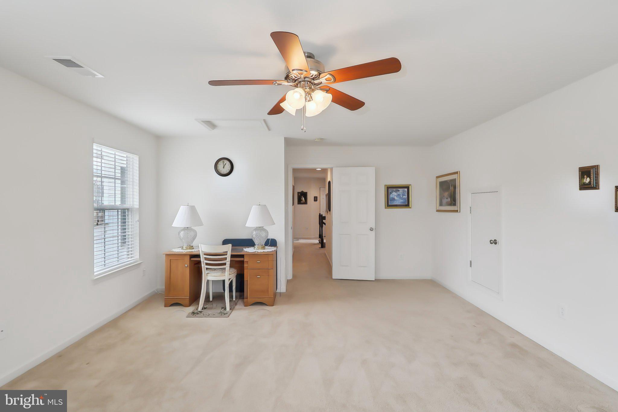 LOVETTSVILLE TOWN CENTER - Residential