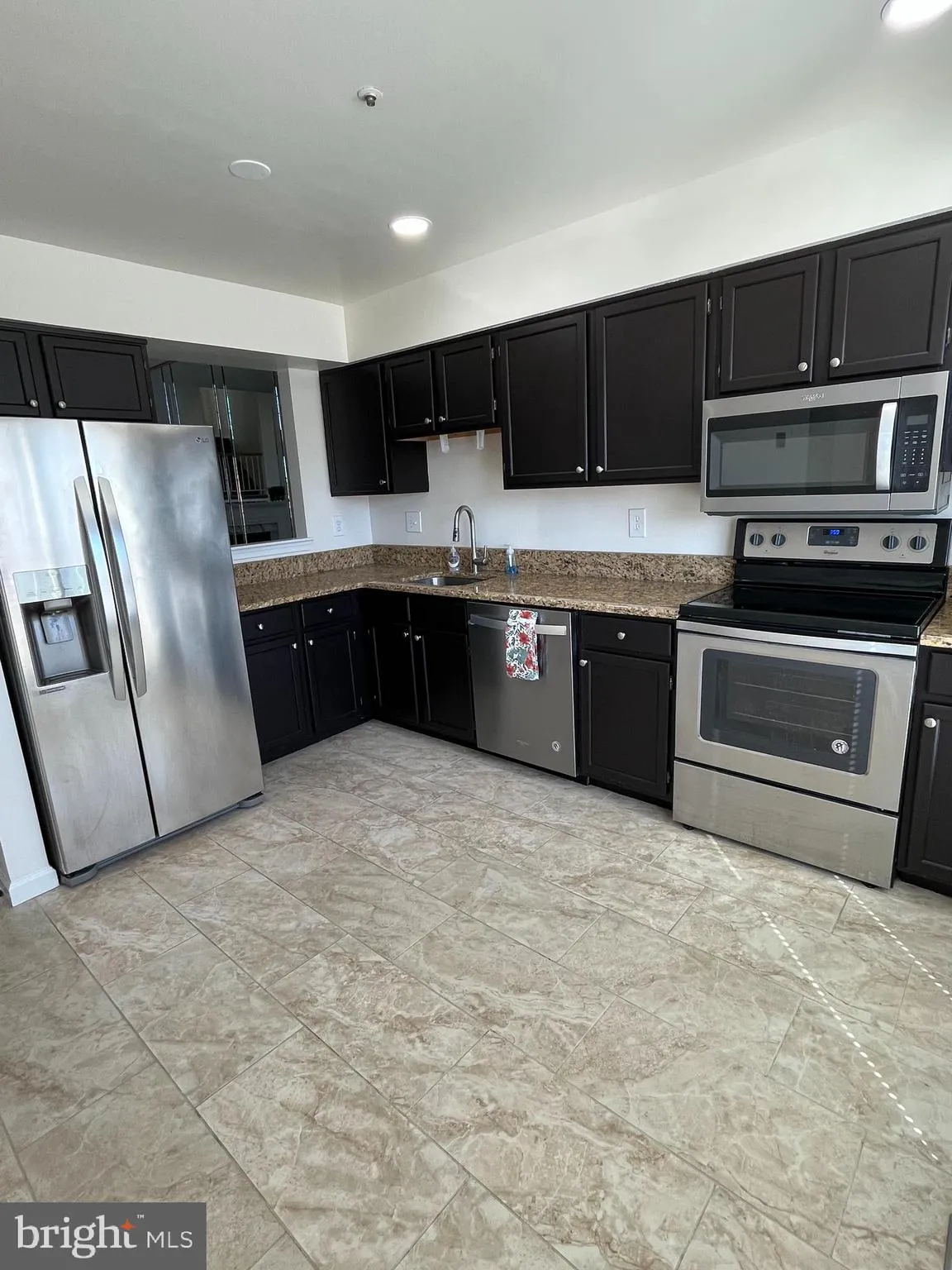 Greenbelt, Maryland 20770, United States, 3 Bedrooms Bedrooms, ,4 BathroomsBathrooms,Residential,Pending,30435