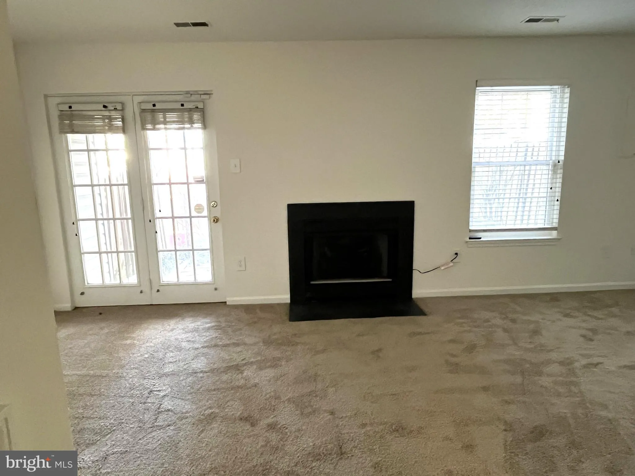 Greenbelt, Maryland 20770, United States, 3 Bedrooms Bedrooms, ,4 BathroomsBathrooms,Residential,Pending,30435