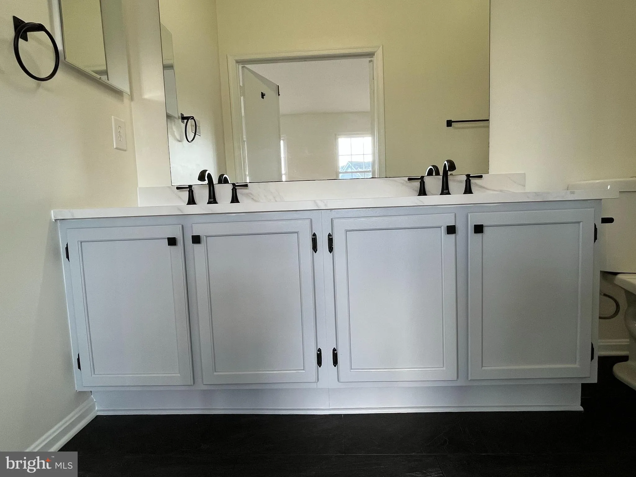 Greenbelt, Maryland 20770, United States, 3 Bedrooms Bedrooms, ,4 BathroomsBathrooms,Residential,Pending,30435